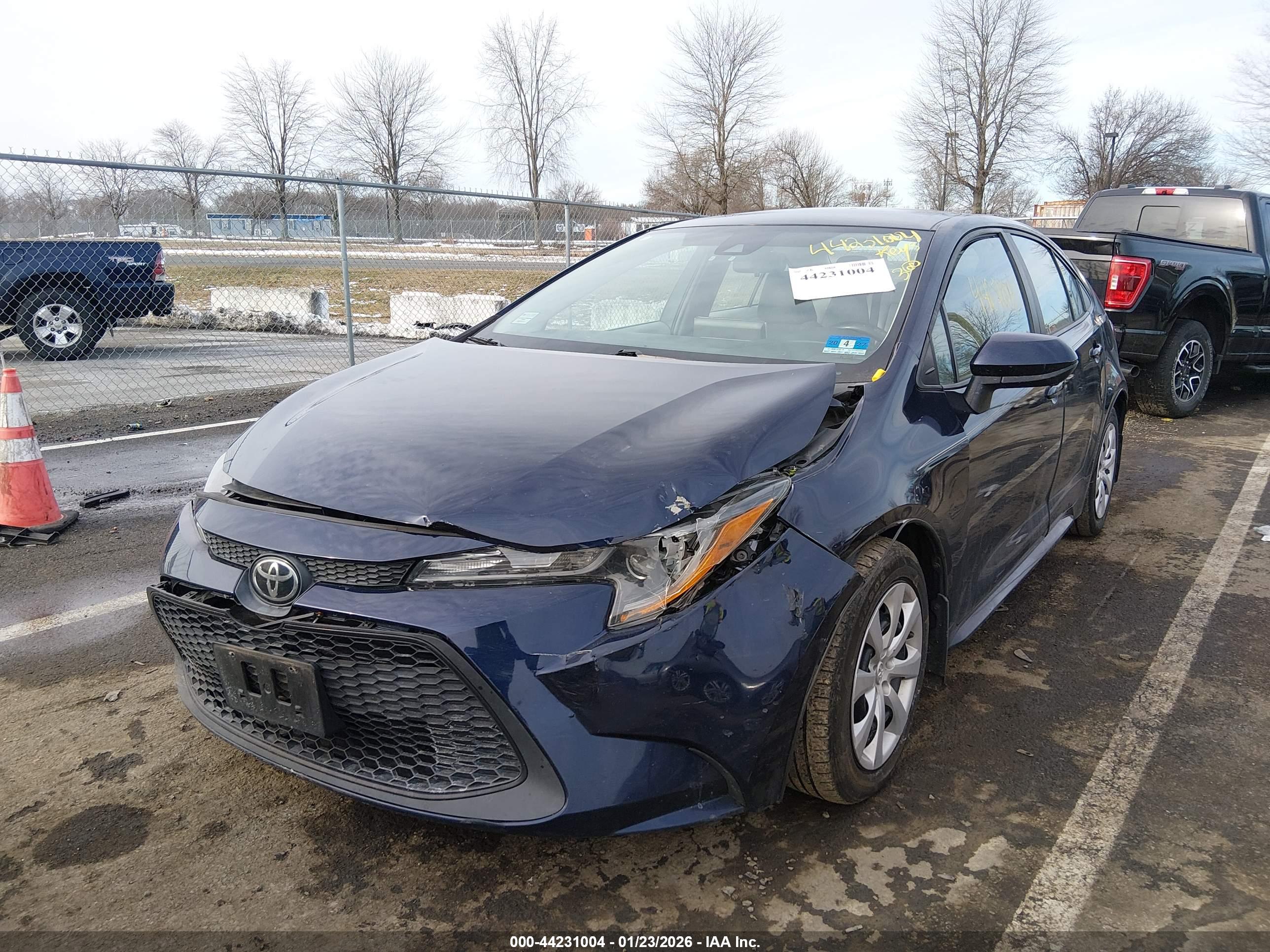 TOYOTA COROLLA image 2