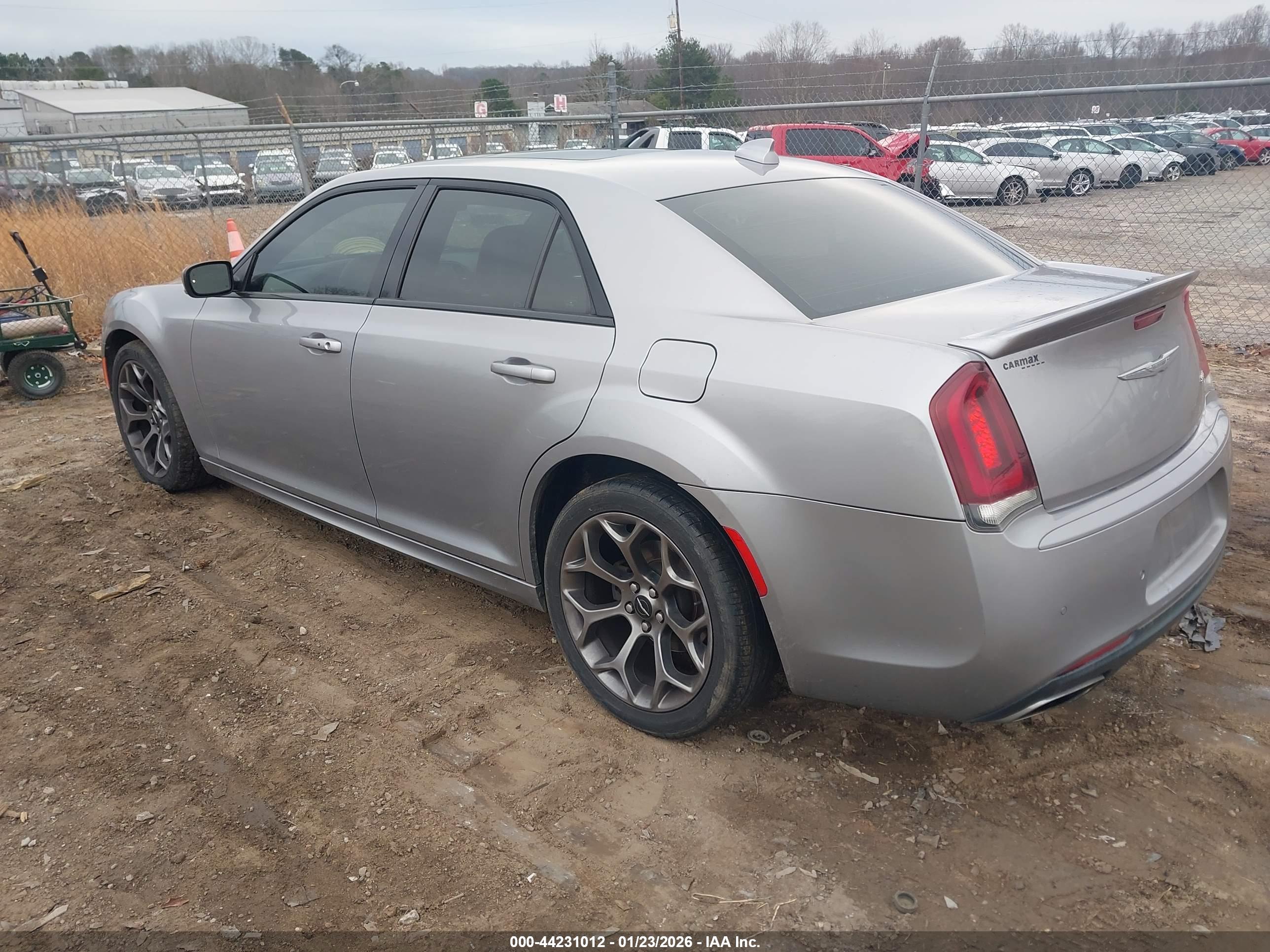 CHRYSLER 300 image 3