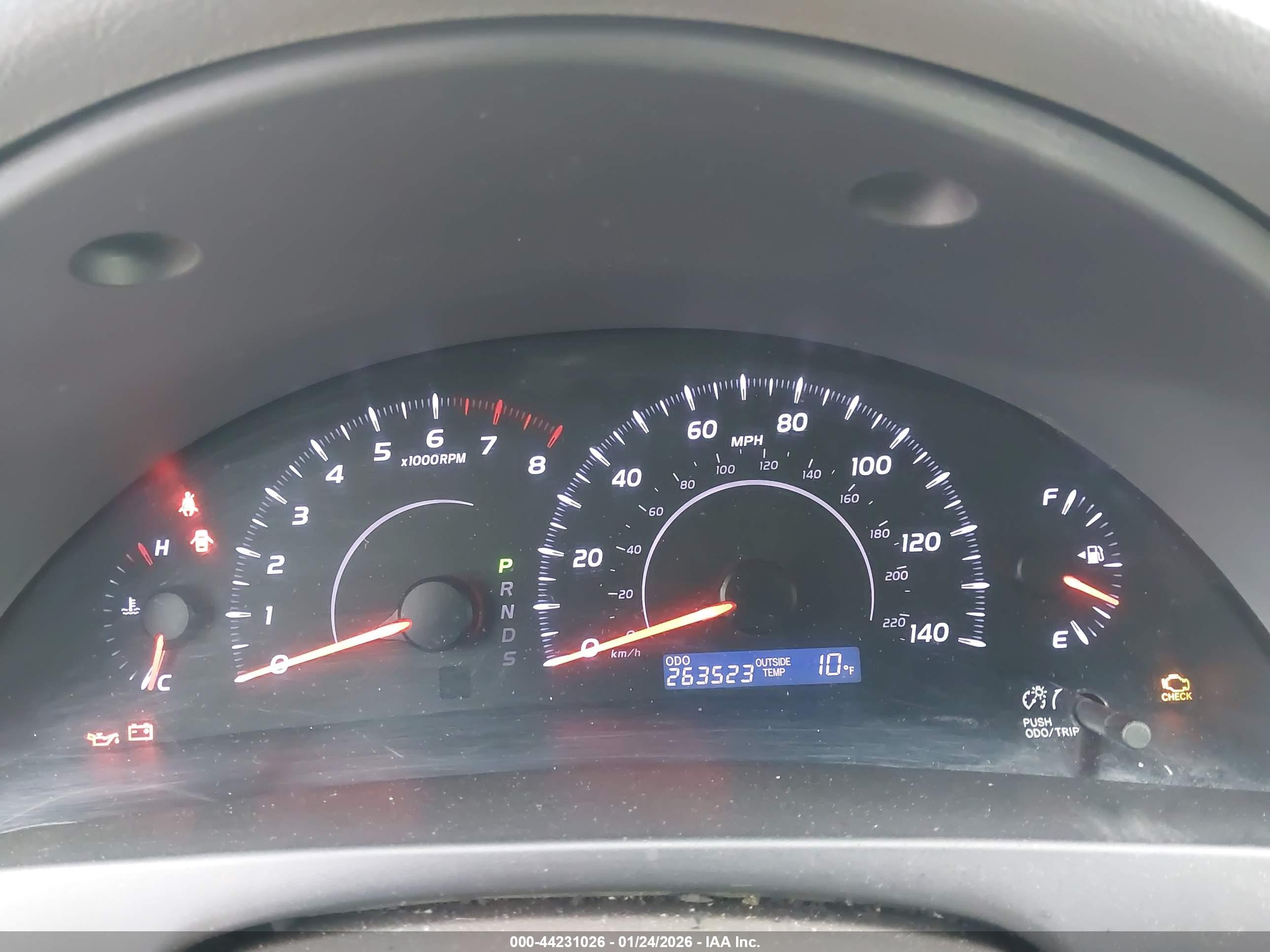 TOYOTA CAMRY image 7