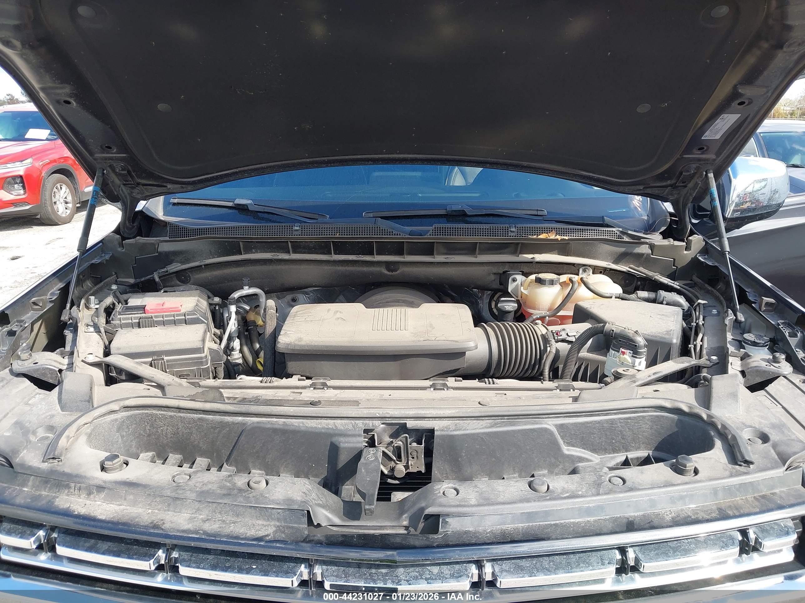 CHEVROLET TAHOE image 10