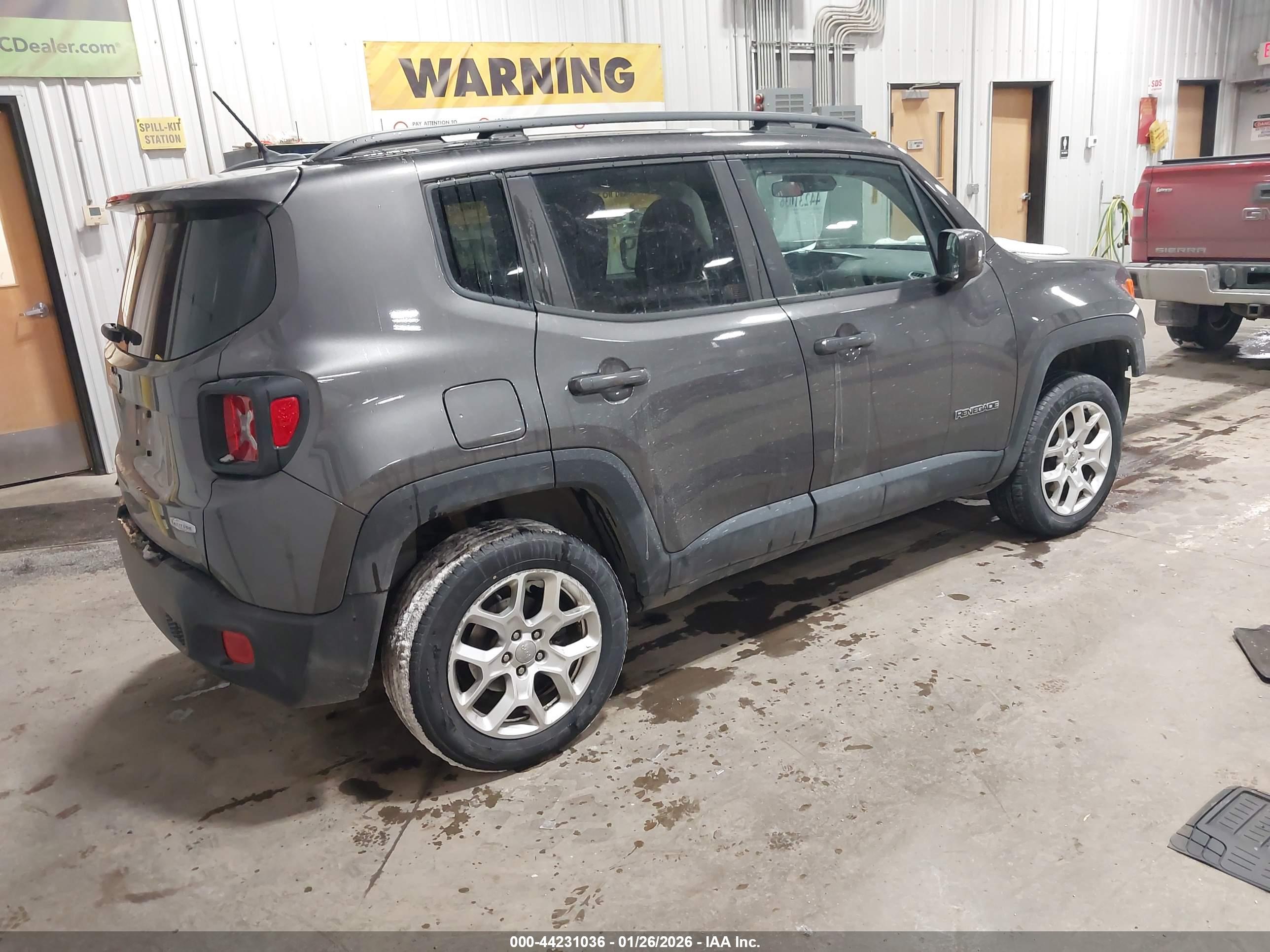 JEEP RENEGADE image 4