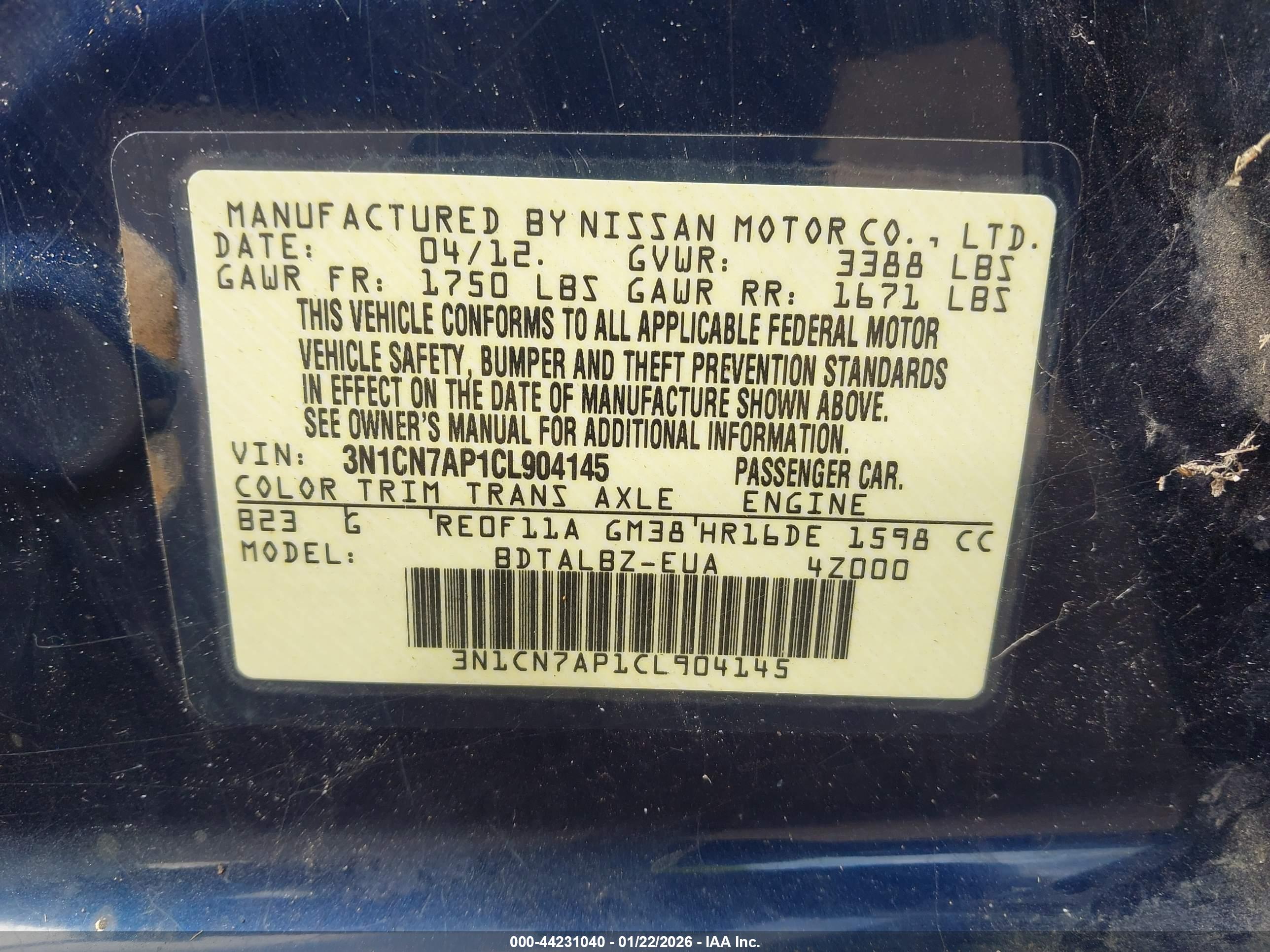 NISSAN VERSA image 9