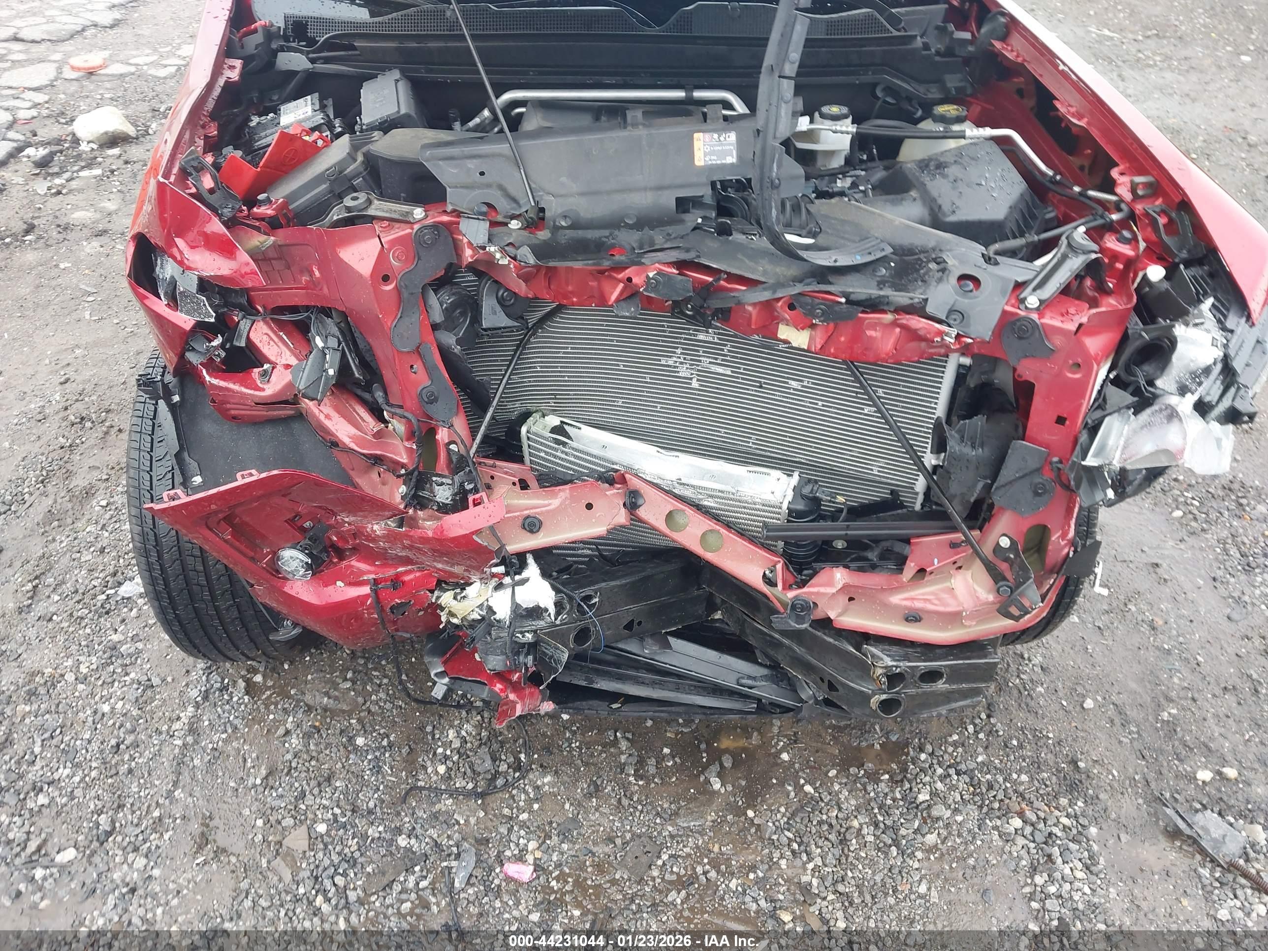 CHEVROLET COLORADO image 10