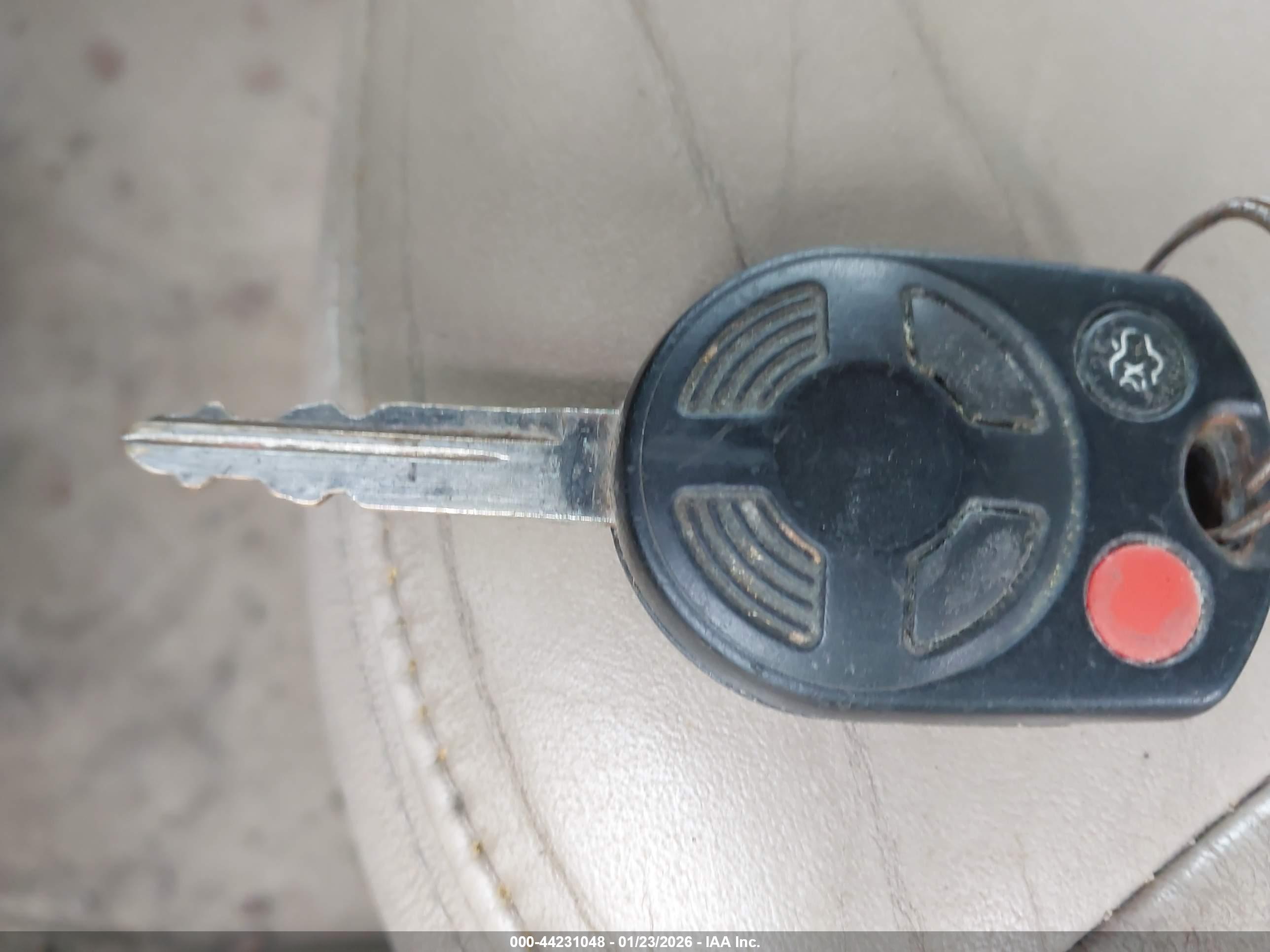 FORD ESCAPE image 11