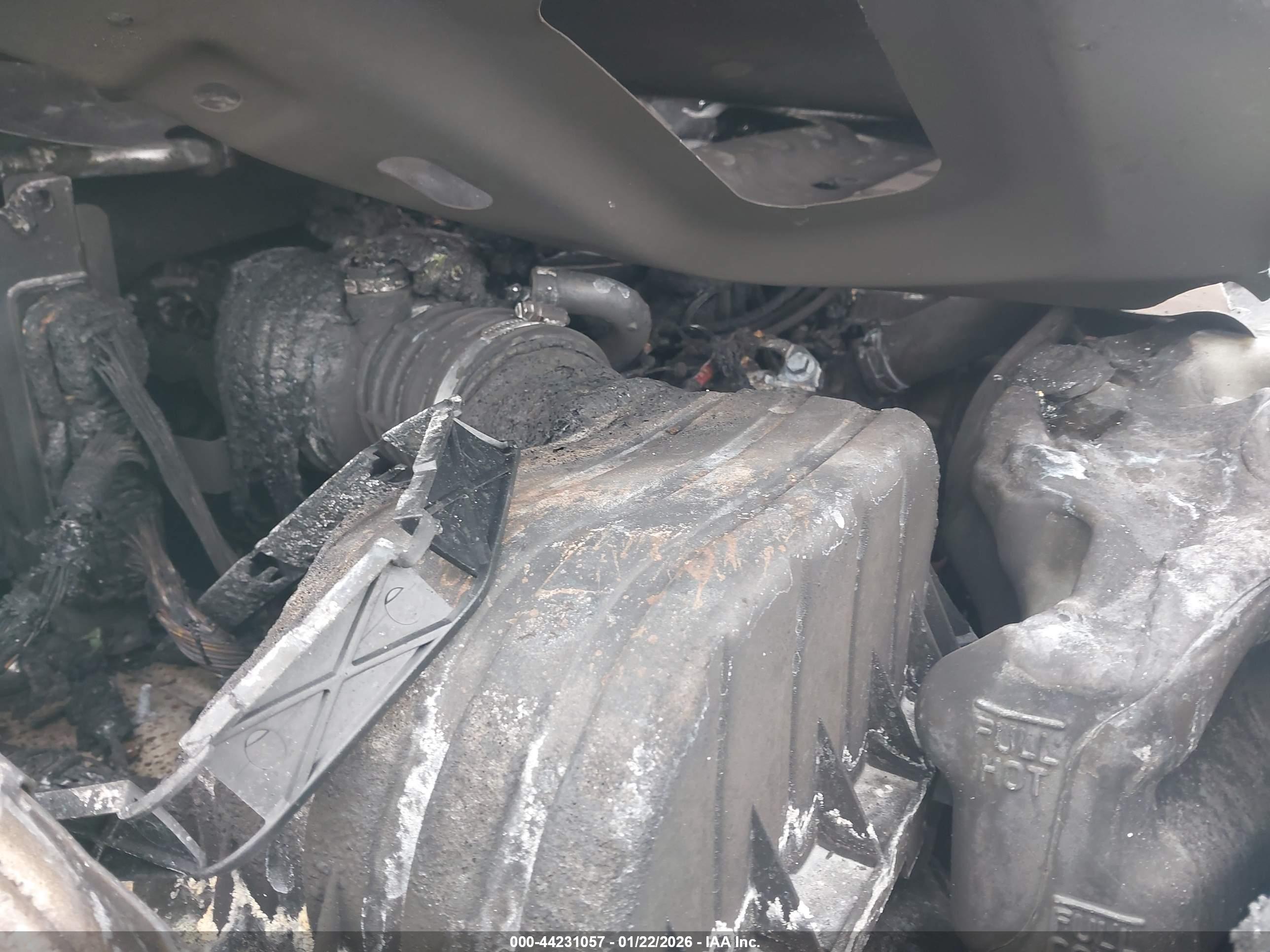 FORD EXPLORER image 10