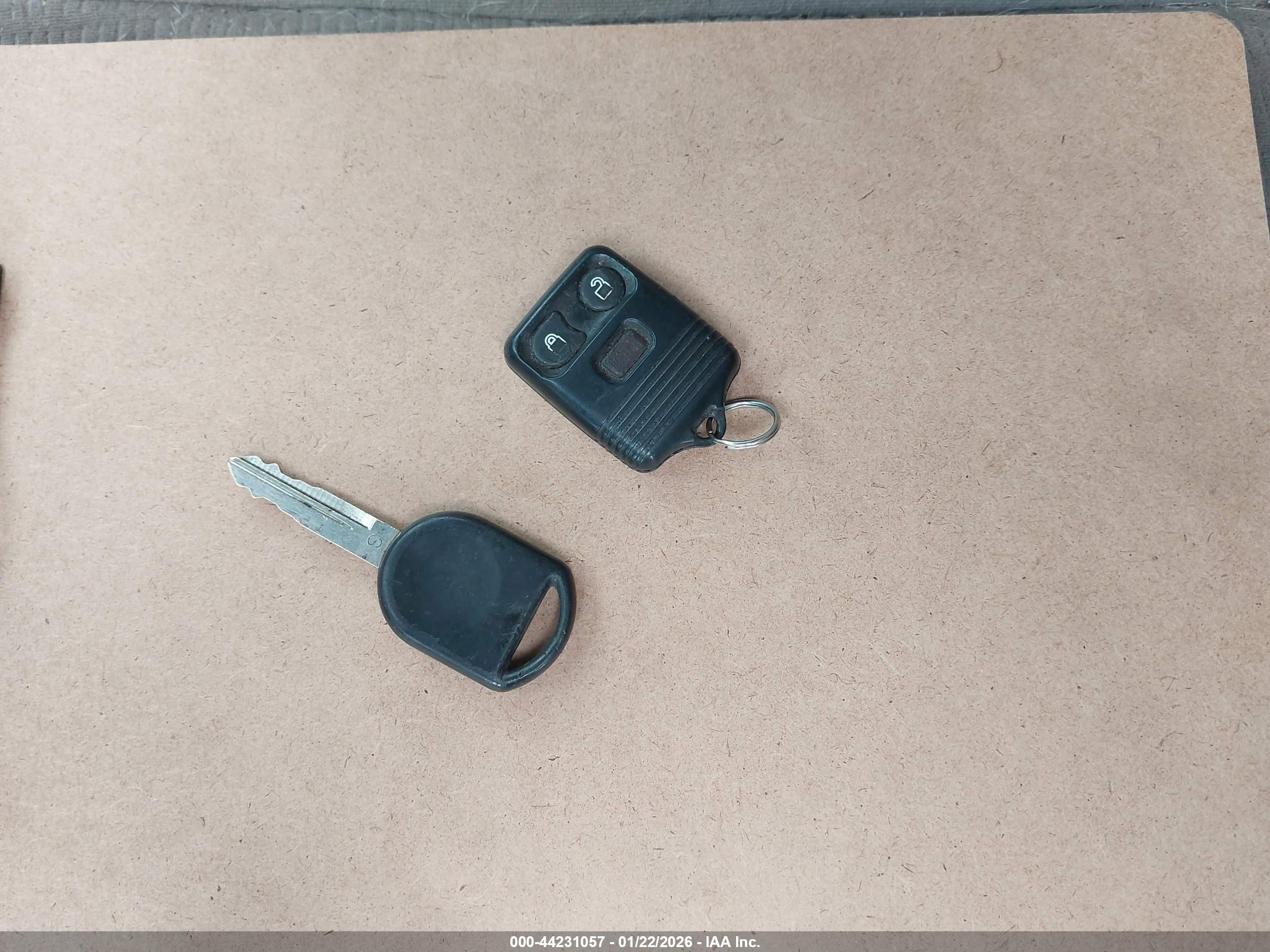 FORD EXPLORER image 11
