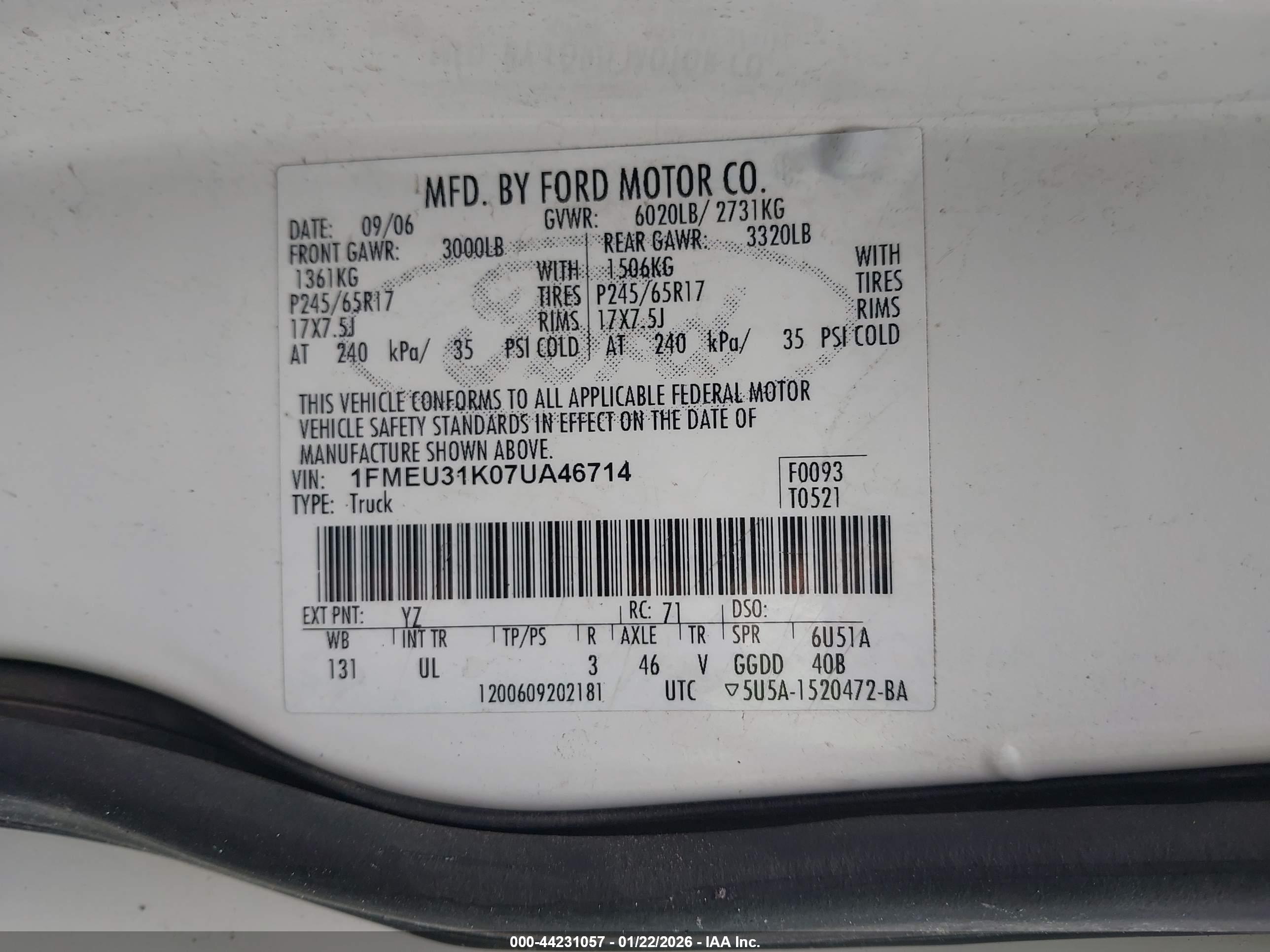 FORD EXPLORER image 9