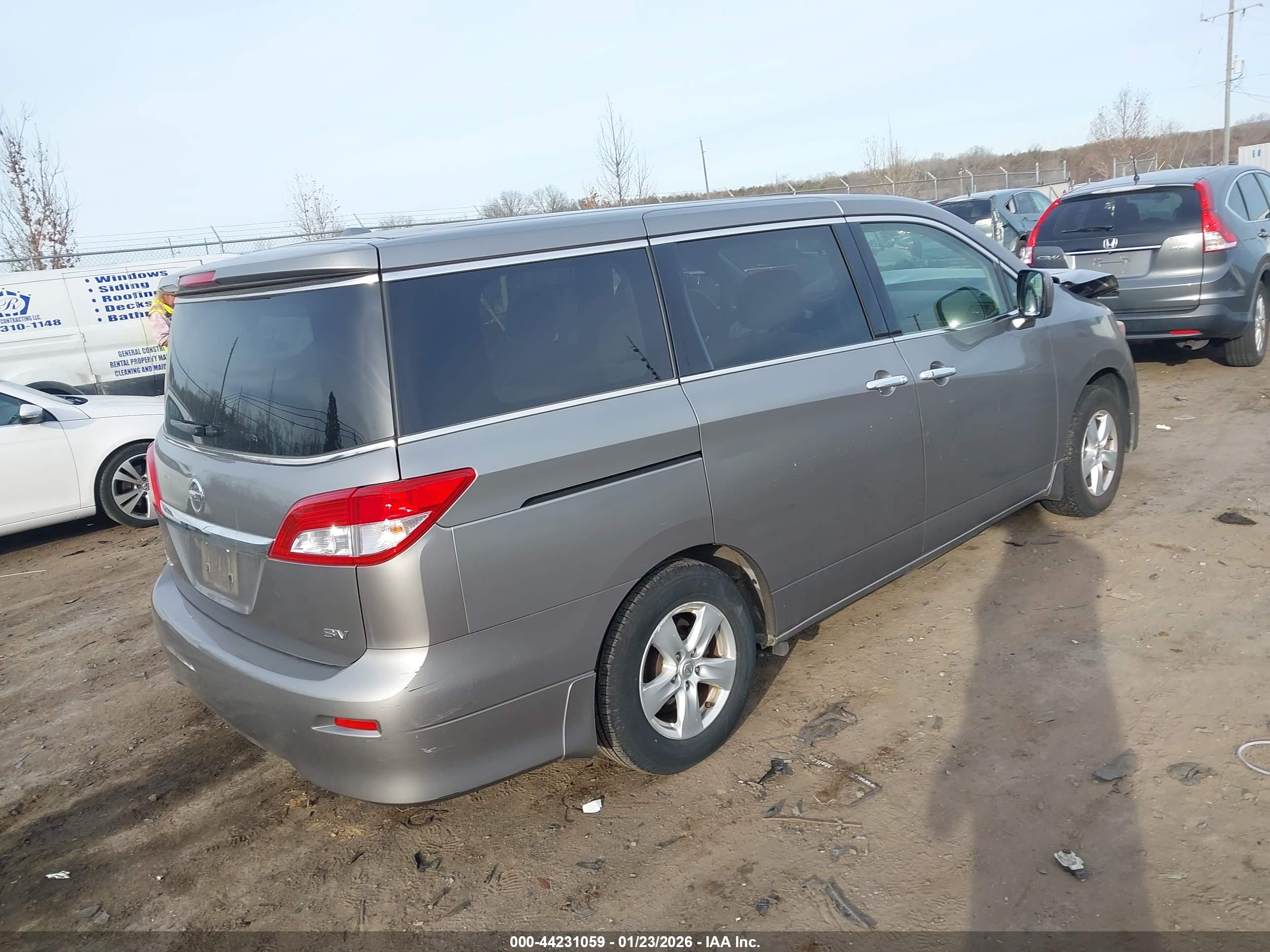 NISSAN QUEST image 4