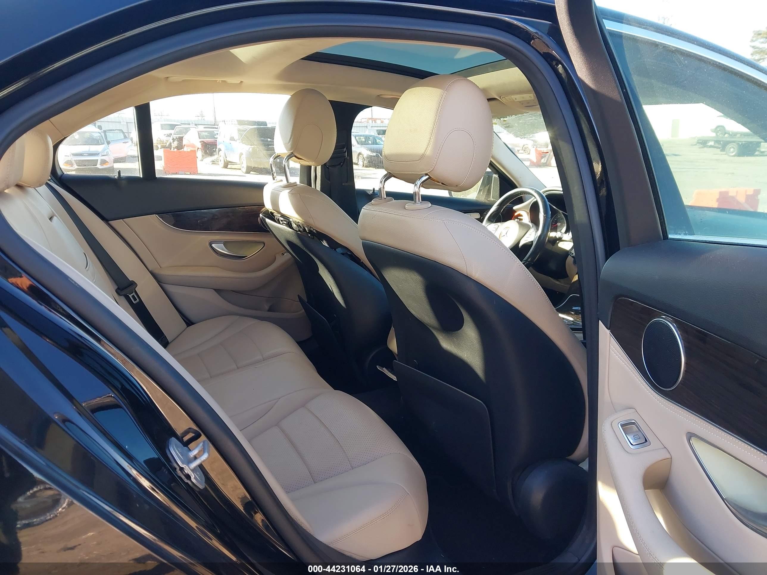 MERCEDES-BENZ C image 8
