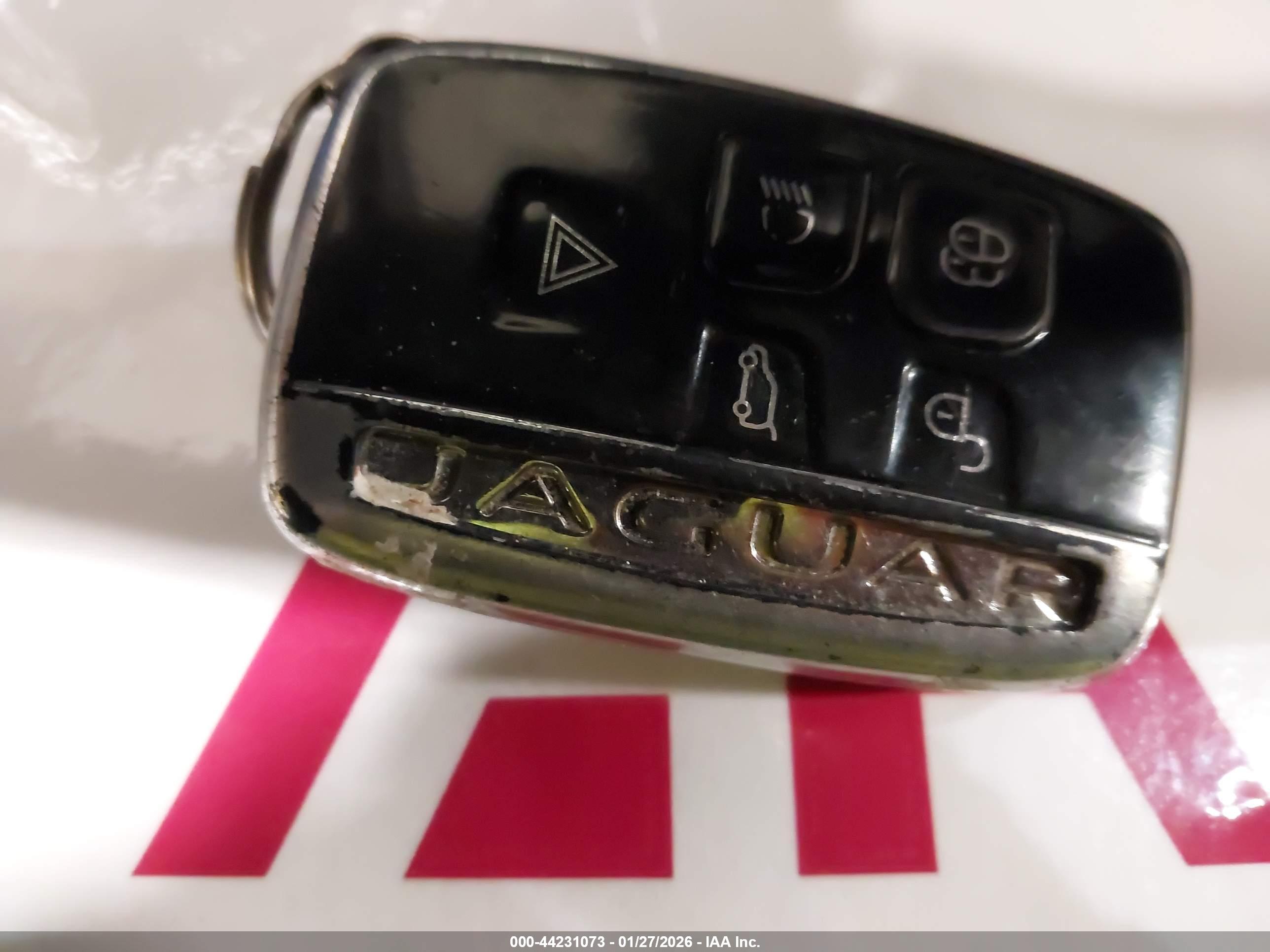JAGUAR XE image 11
