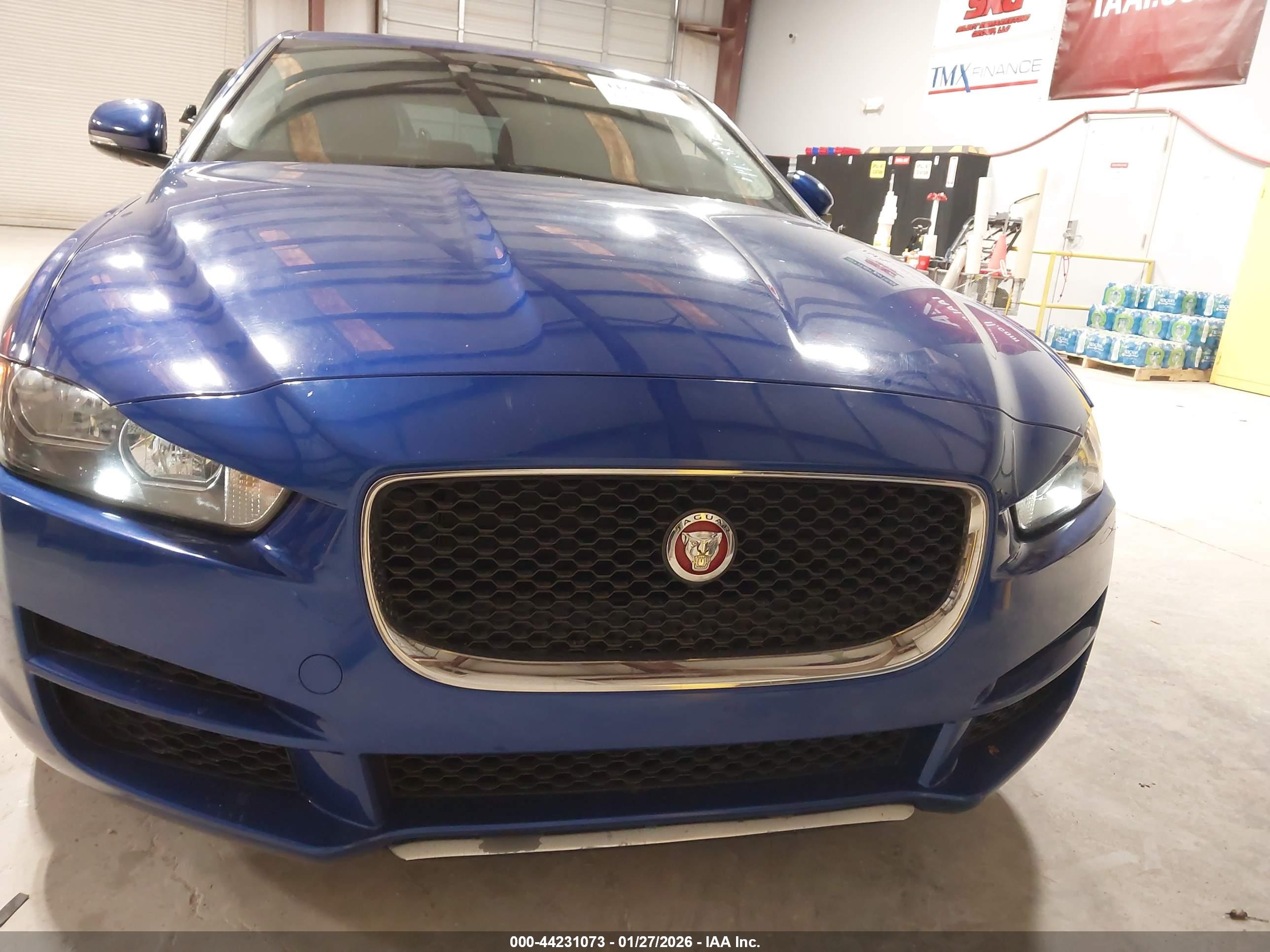 JAGUAR XE image 6