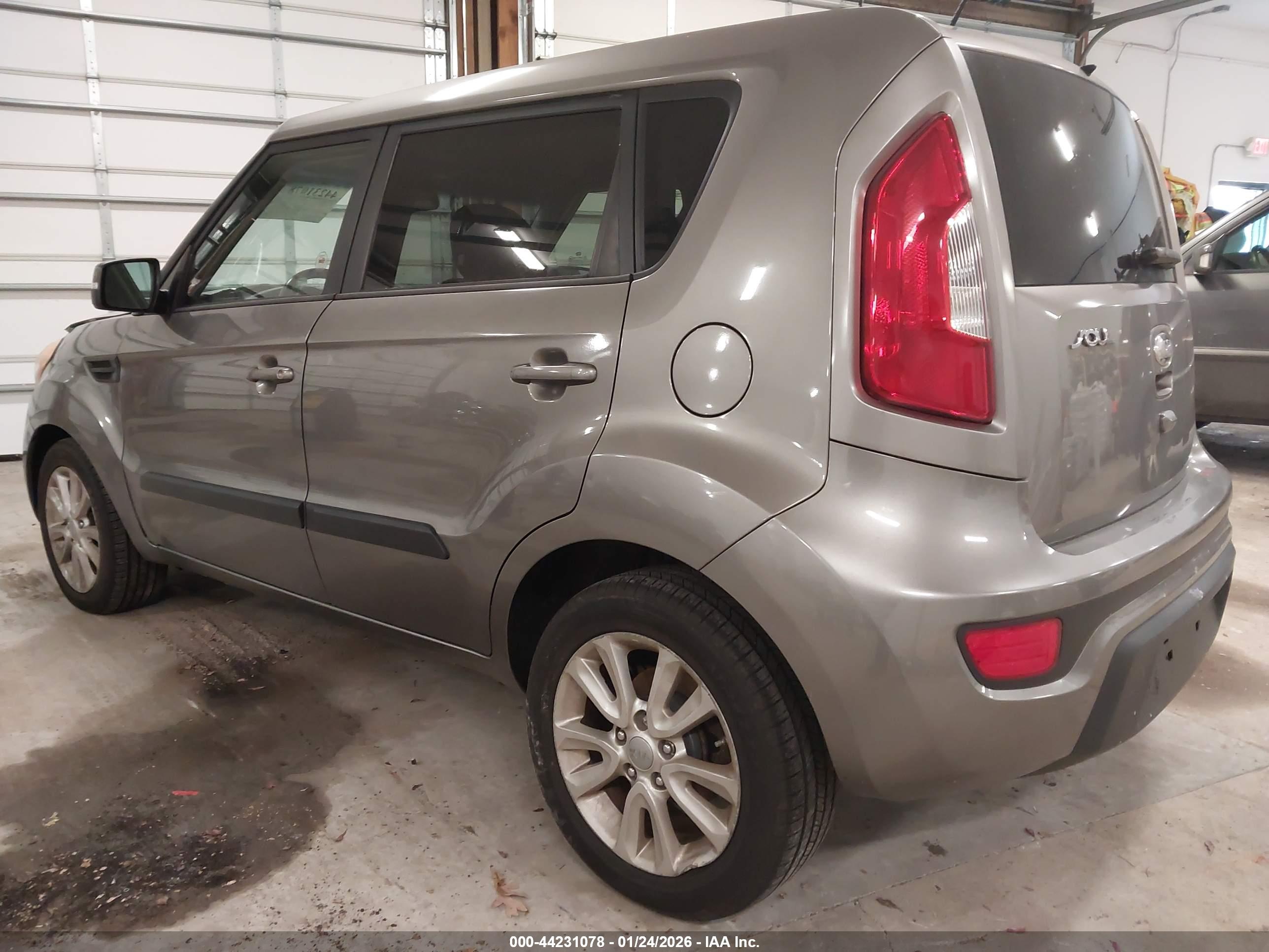 KIA SOUL image 3