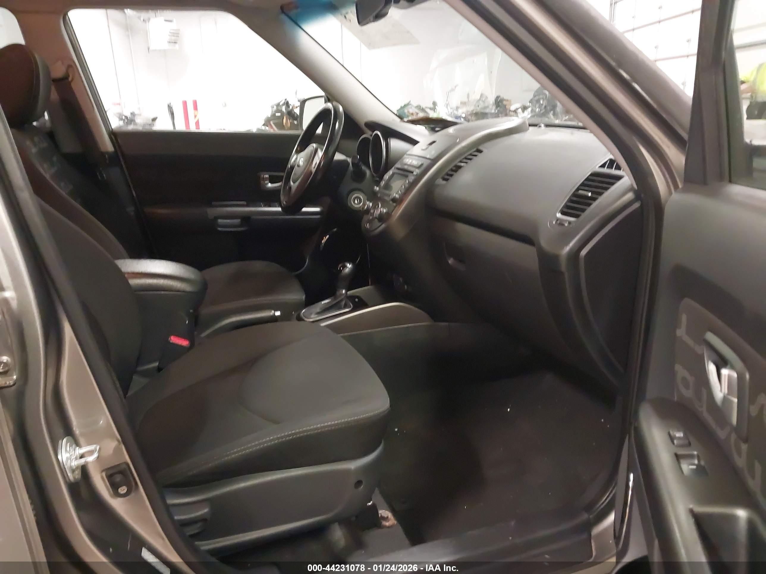 KIA SOUL image 5