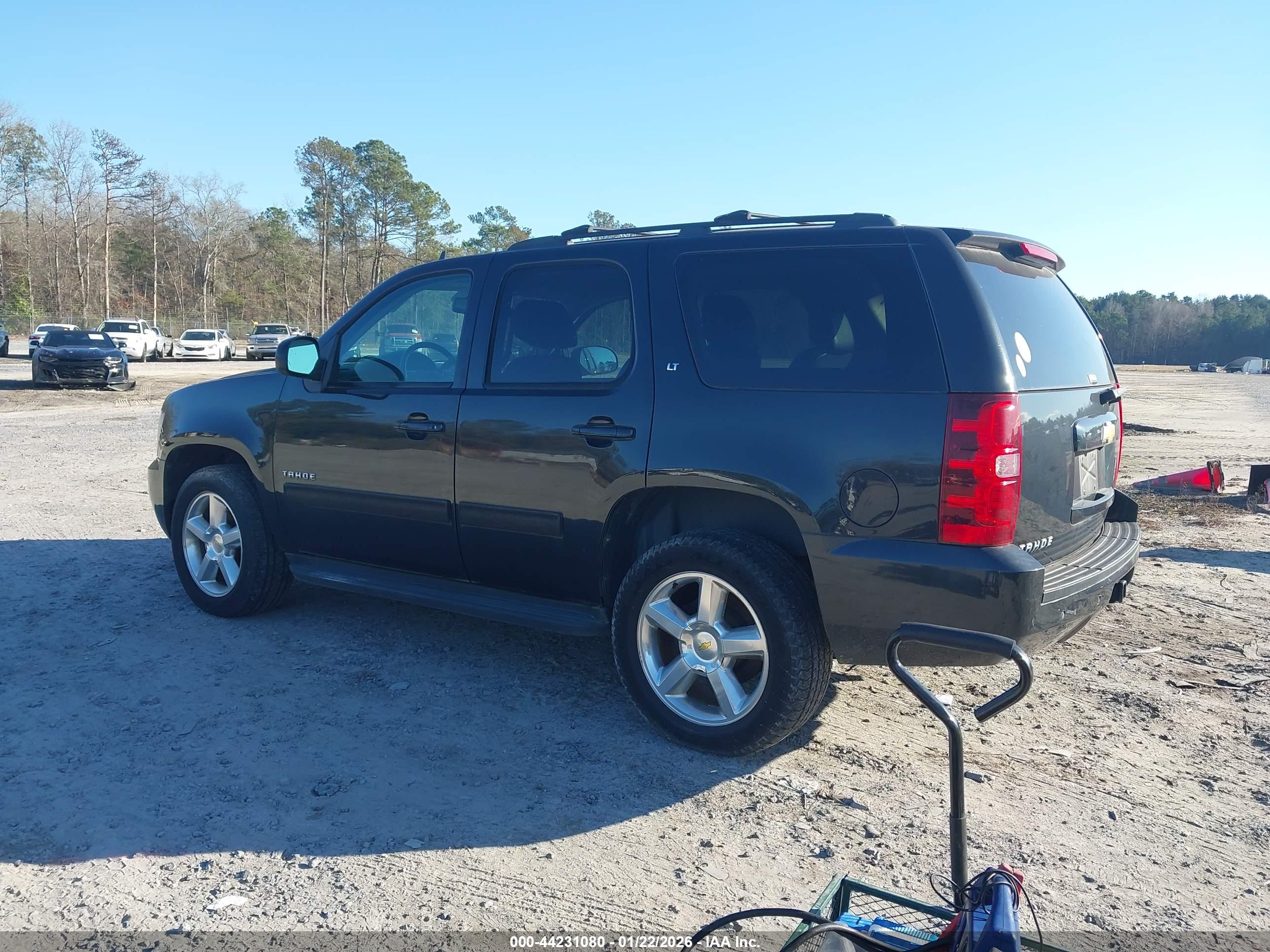 CHEVROLET TAHOE image 3