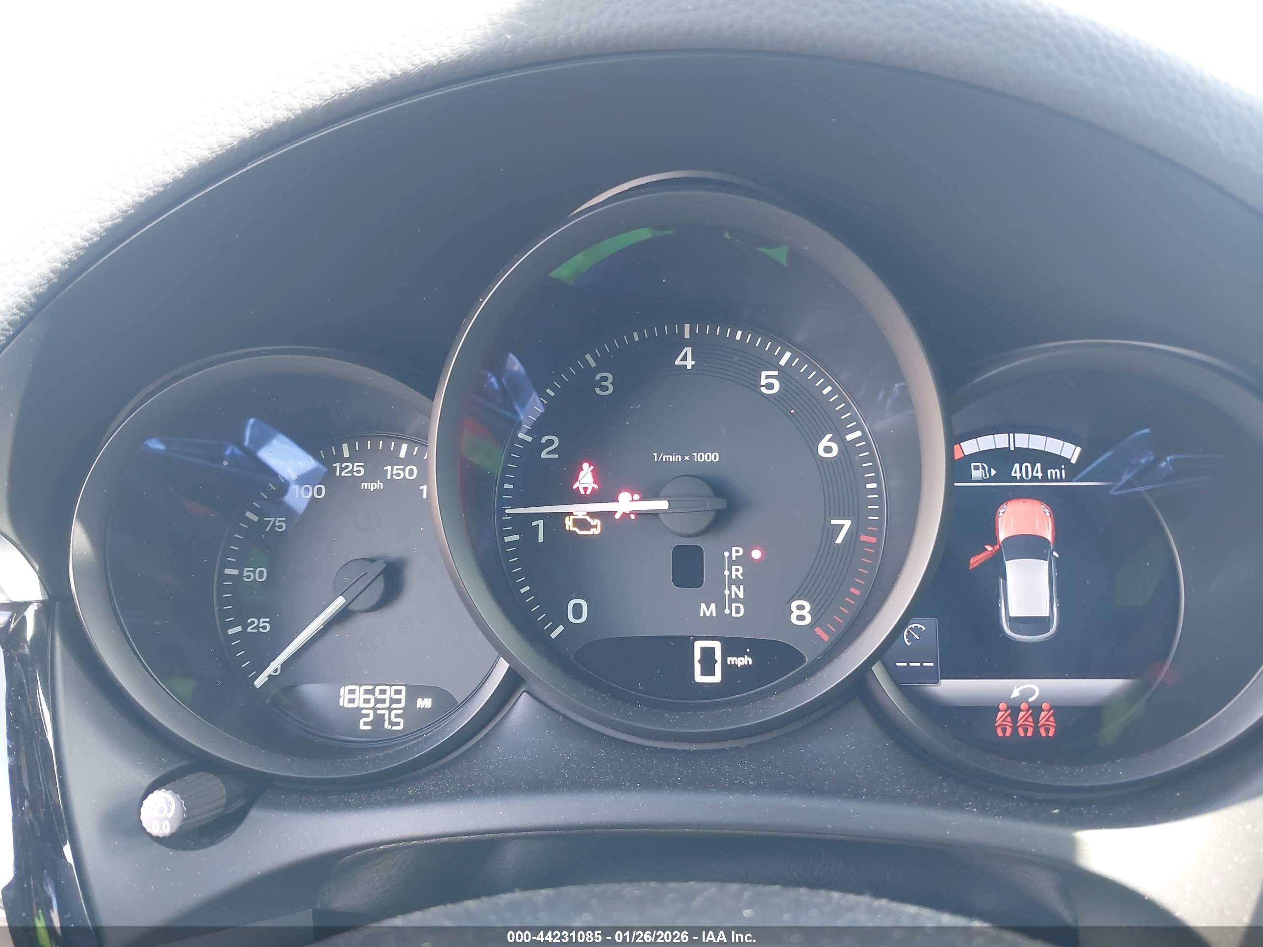PORSCHE MACAN image 7