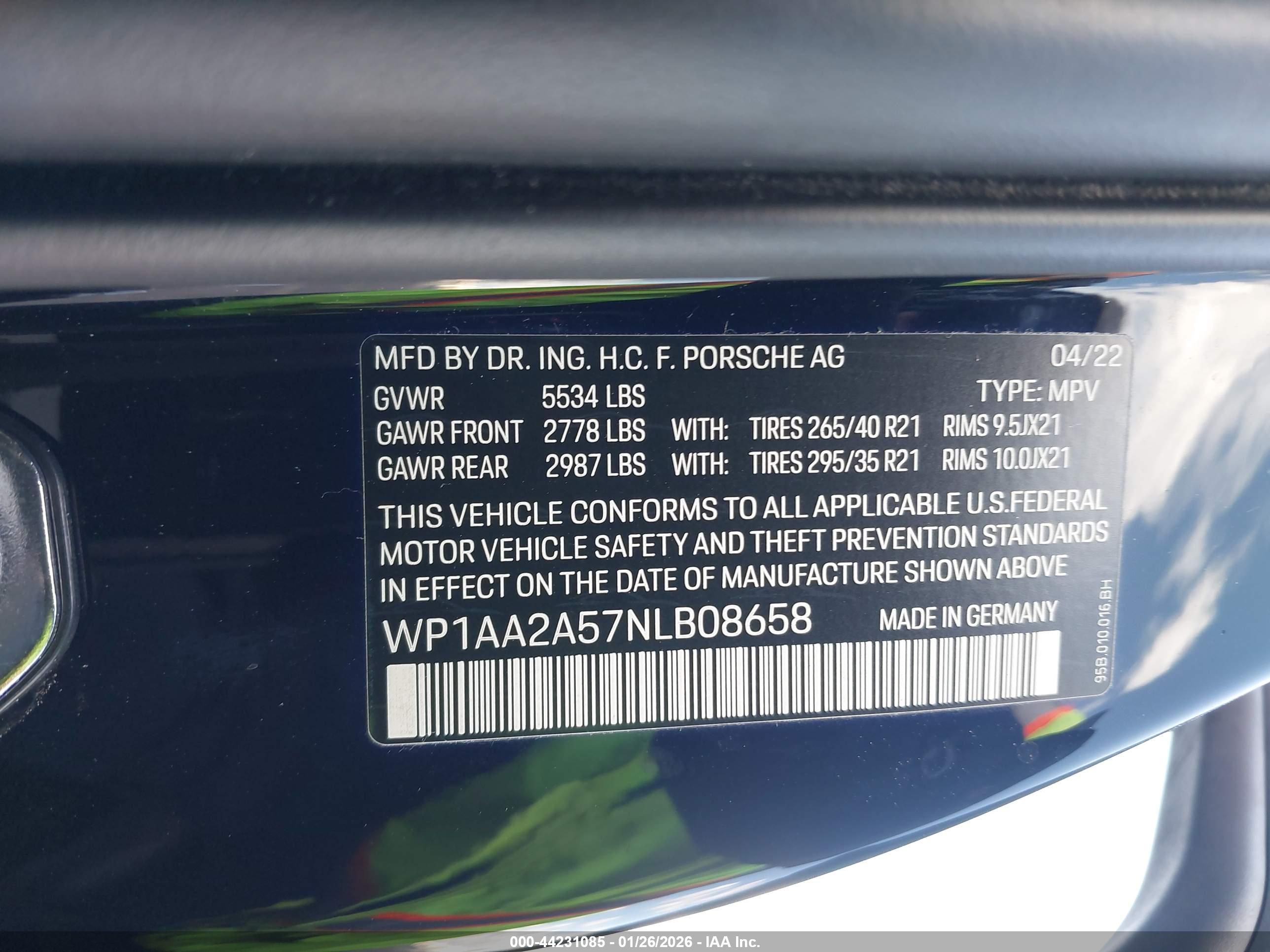 PORSCHE MACAN image 9