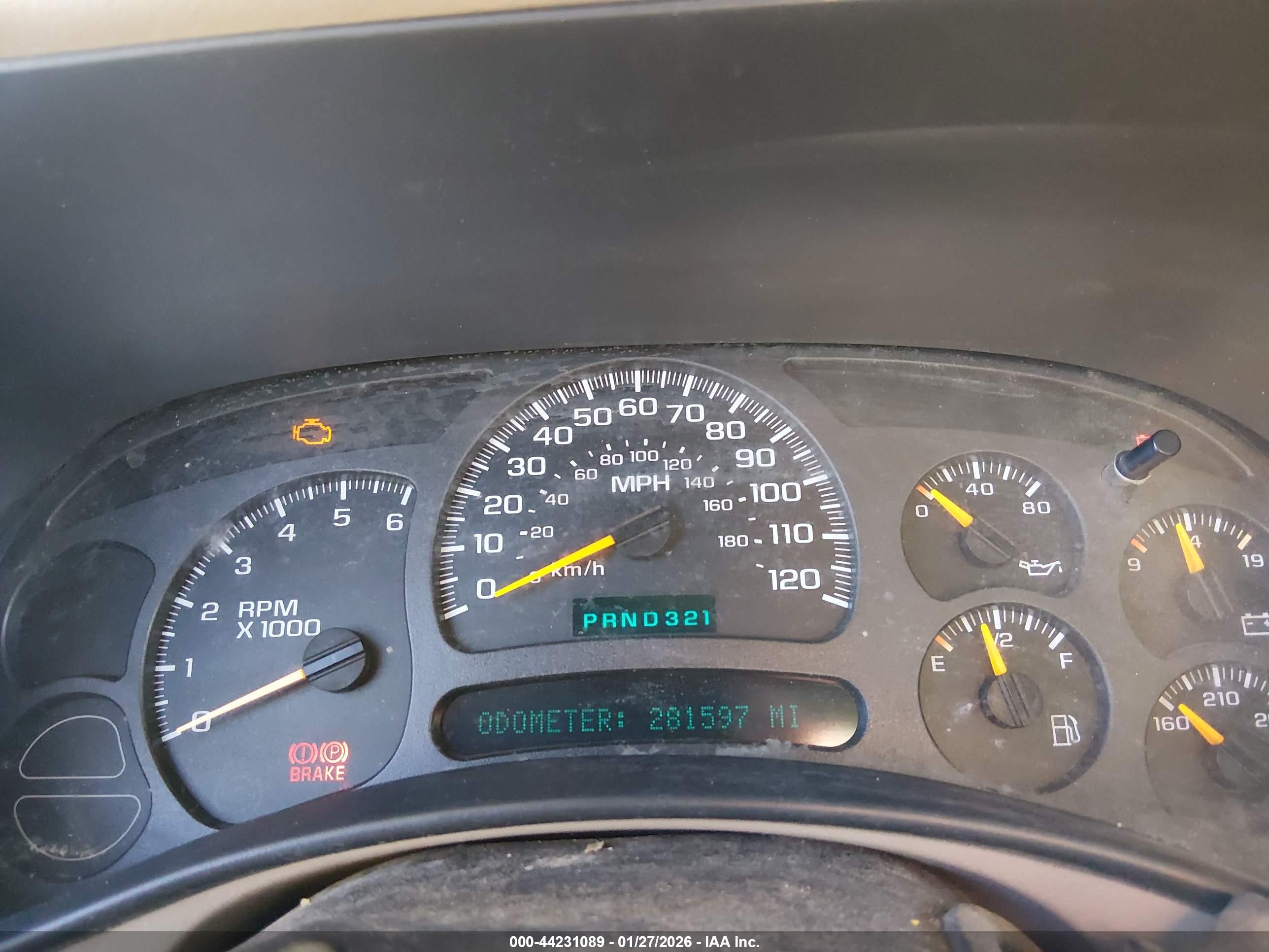 CHEVROLET SILVERADO image 7