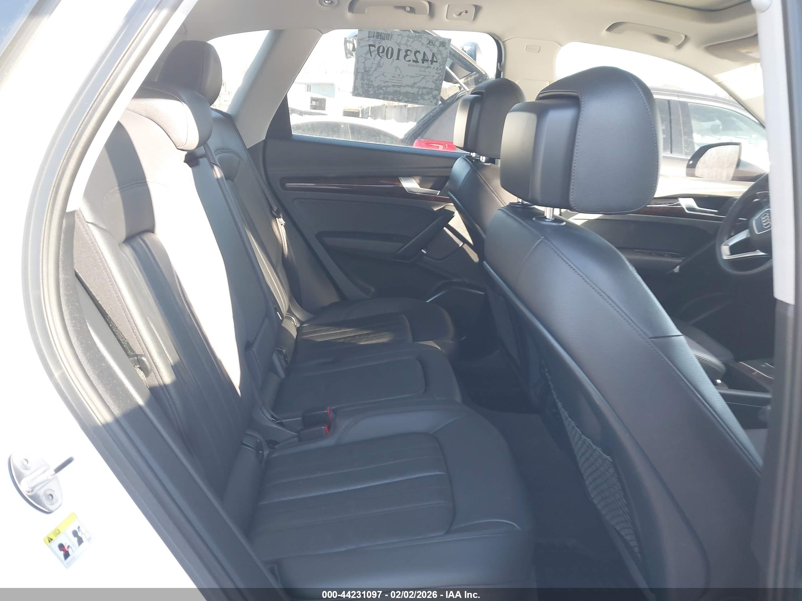 AUDI Q5 image 8
