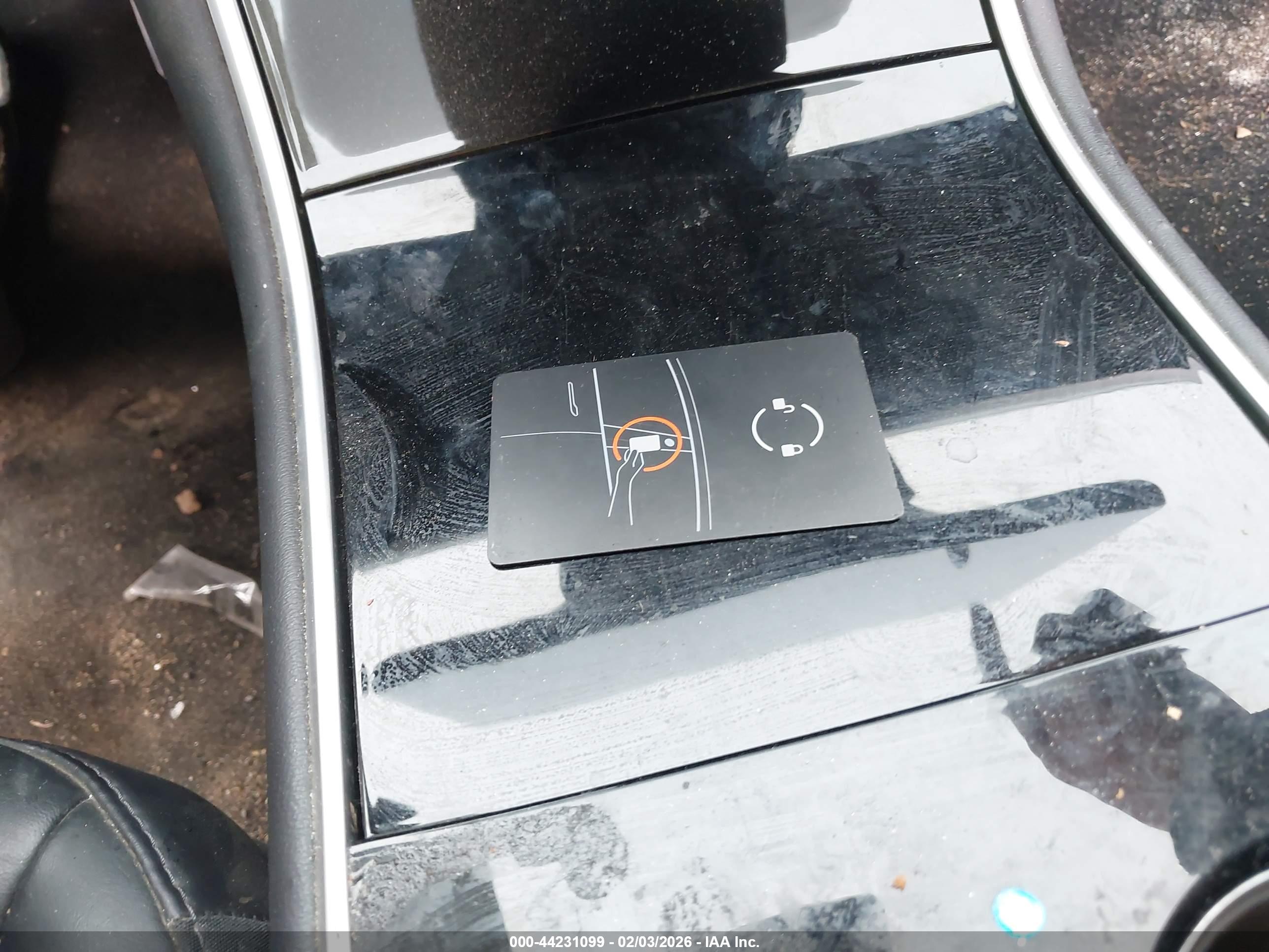 TESLA MODEL image 11