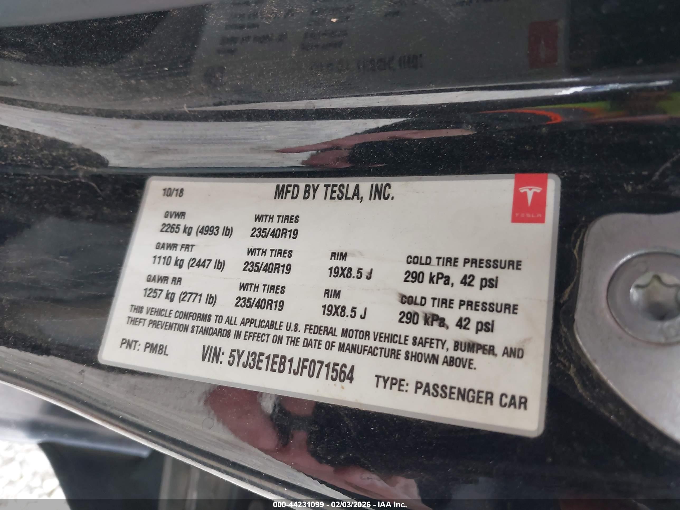 TESLA MODEL image 9