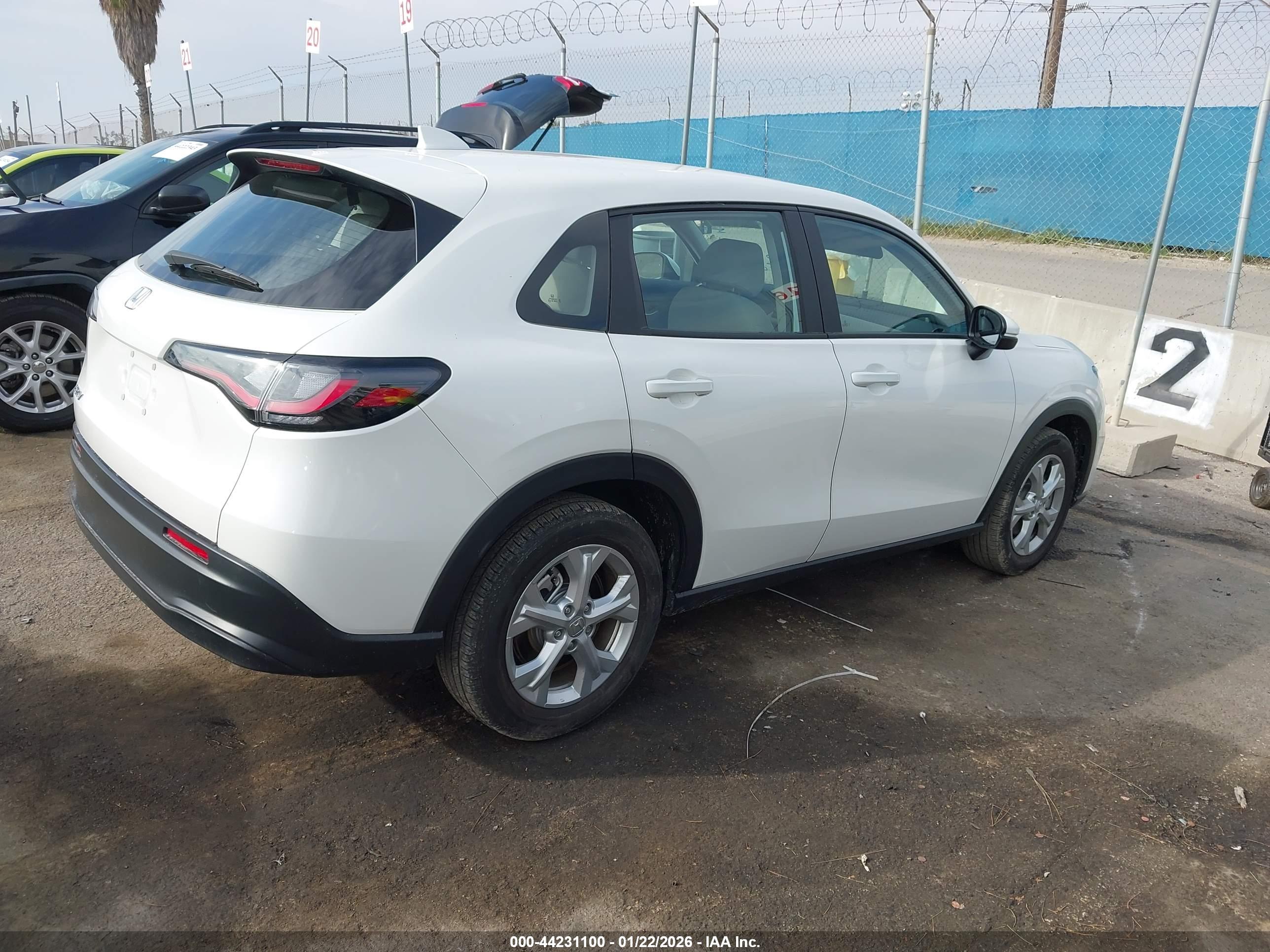 HONDA HR-V image 4