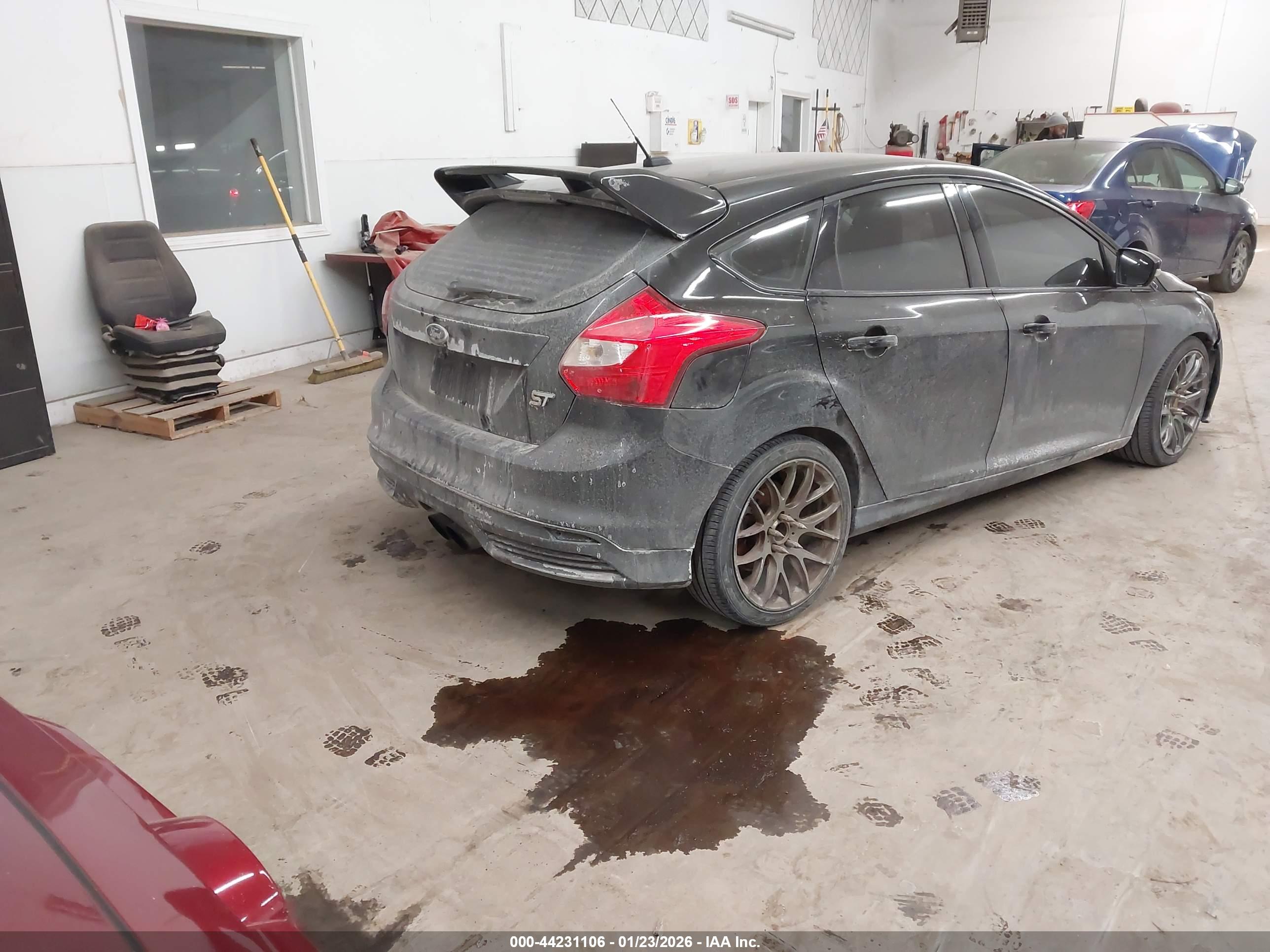 FORD FOCUS image 4