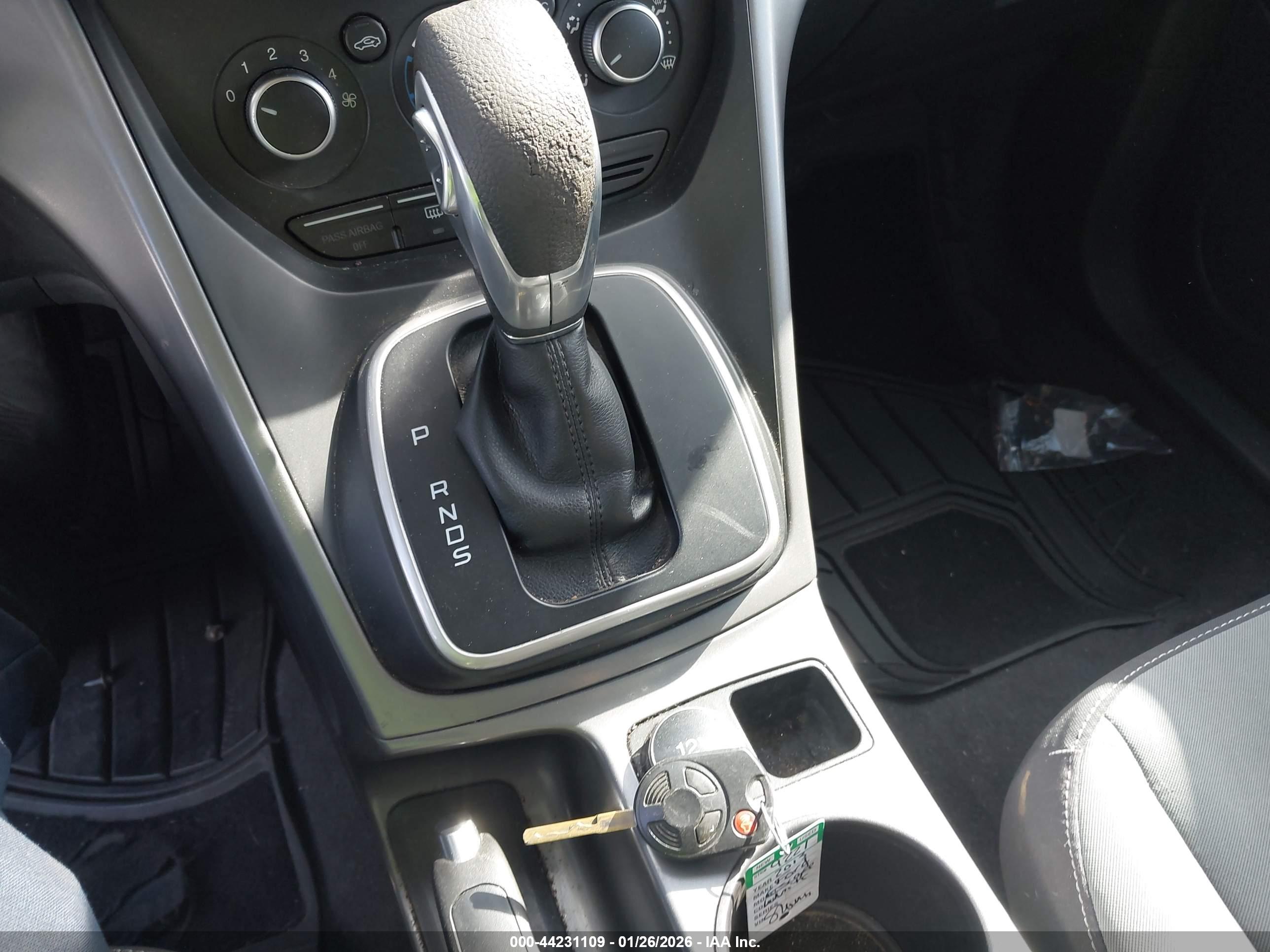 FORD ESCAPE image 11