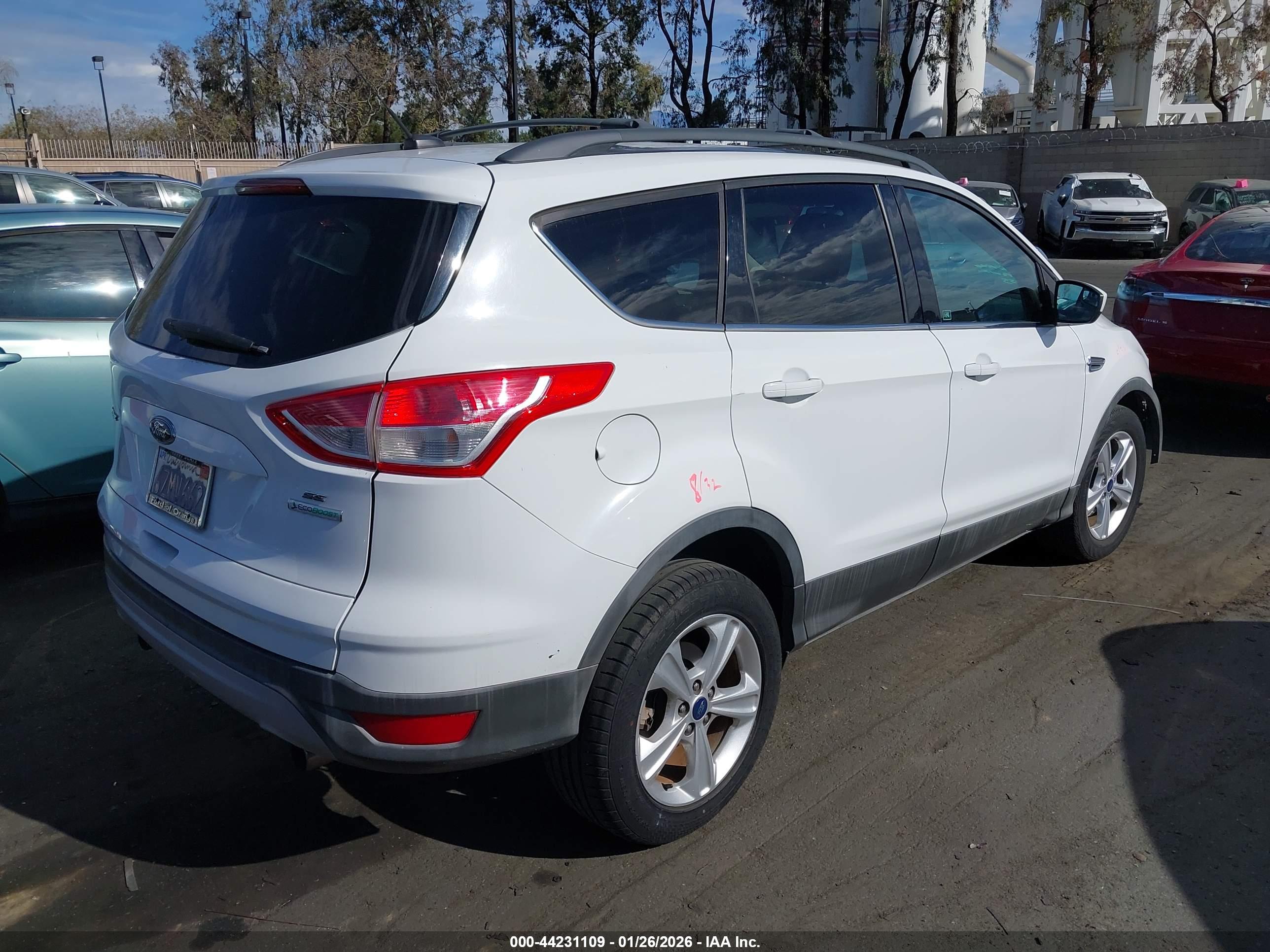FORD ESCAPE image 4