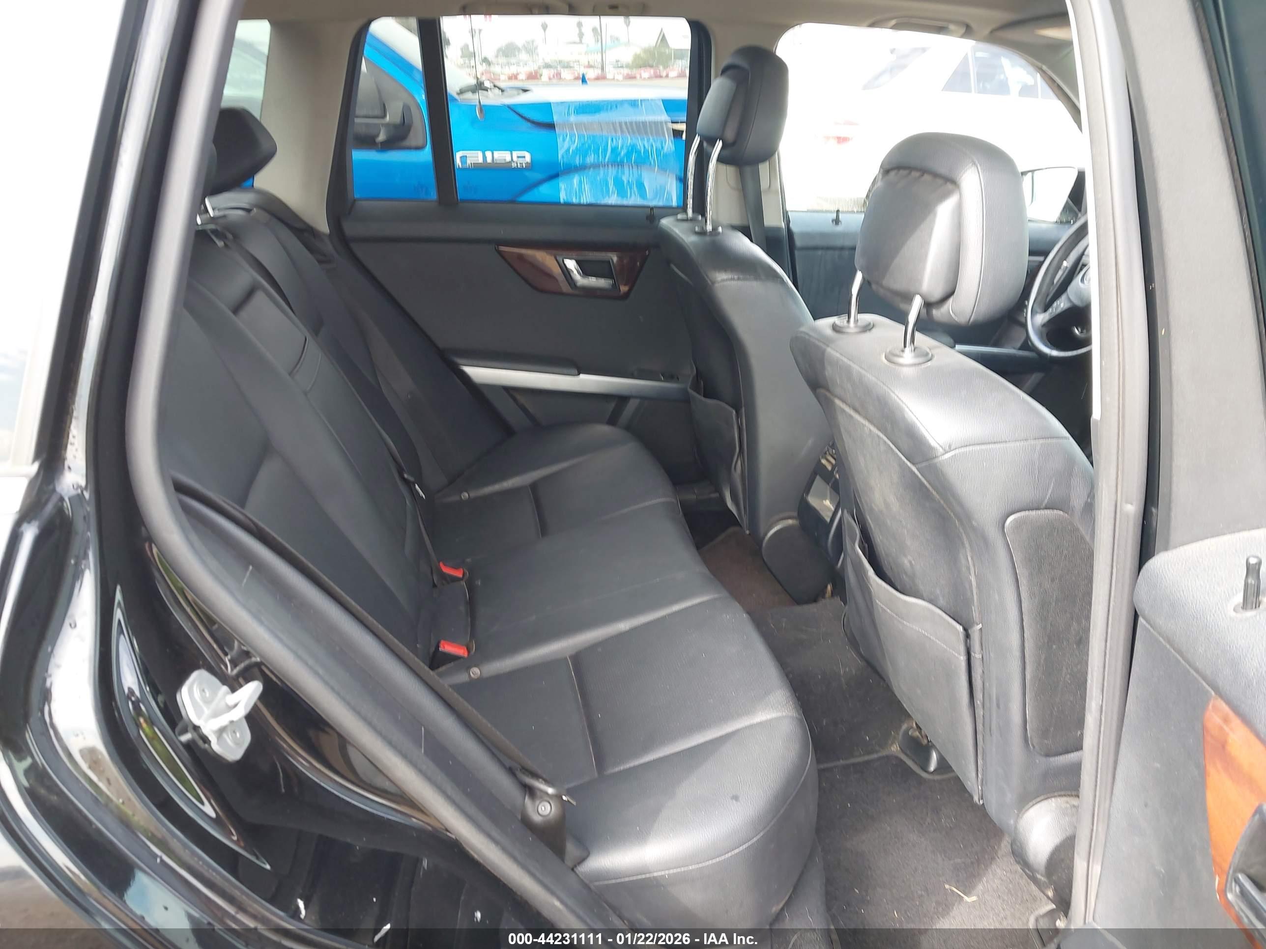 MERCEDES-BENZ GLK image 8