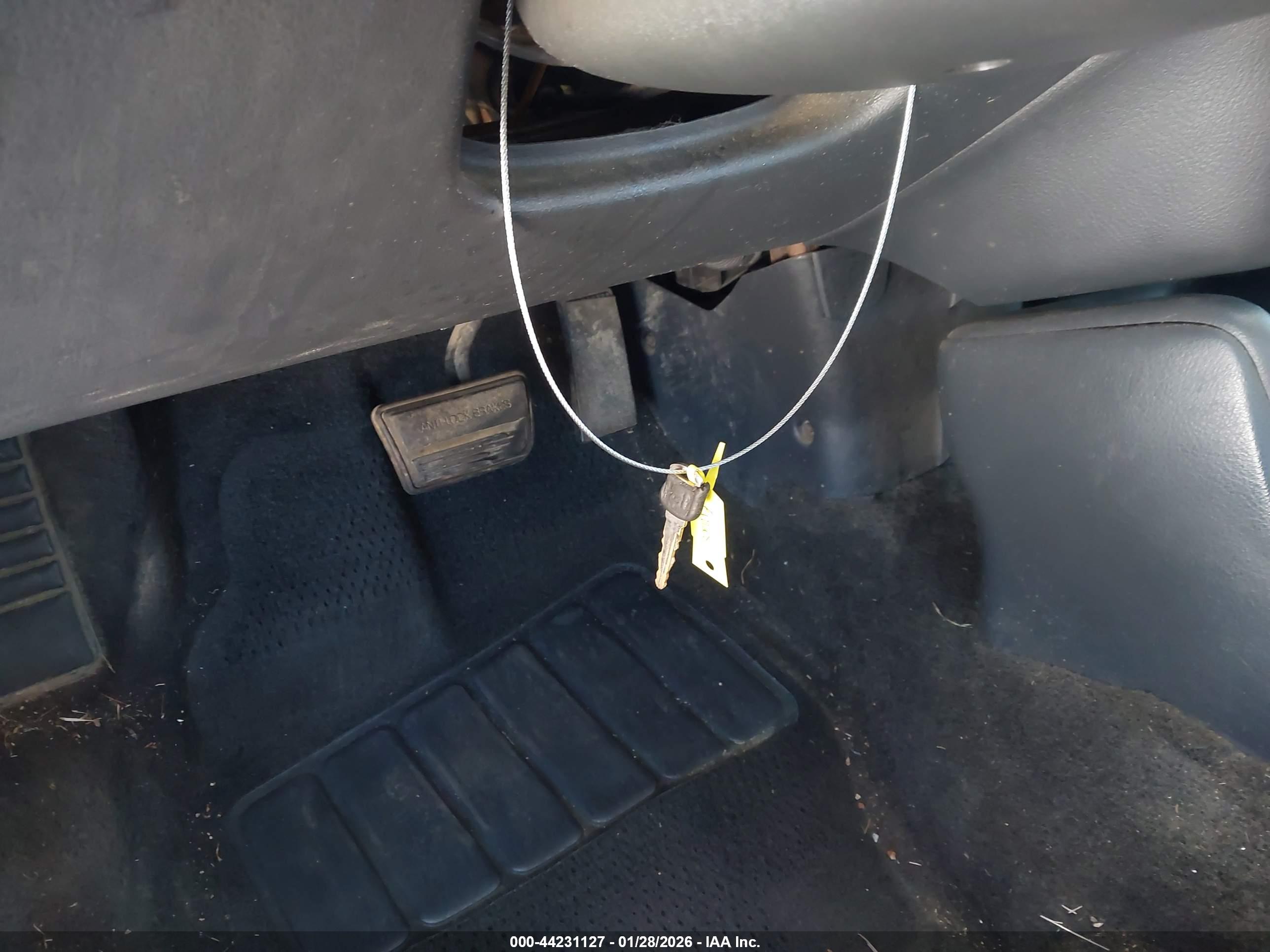 PONTIAC SUNFIRE image 11
