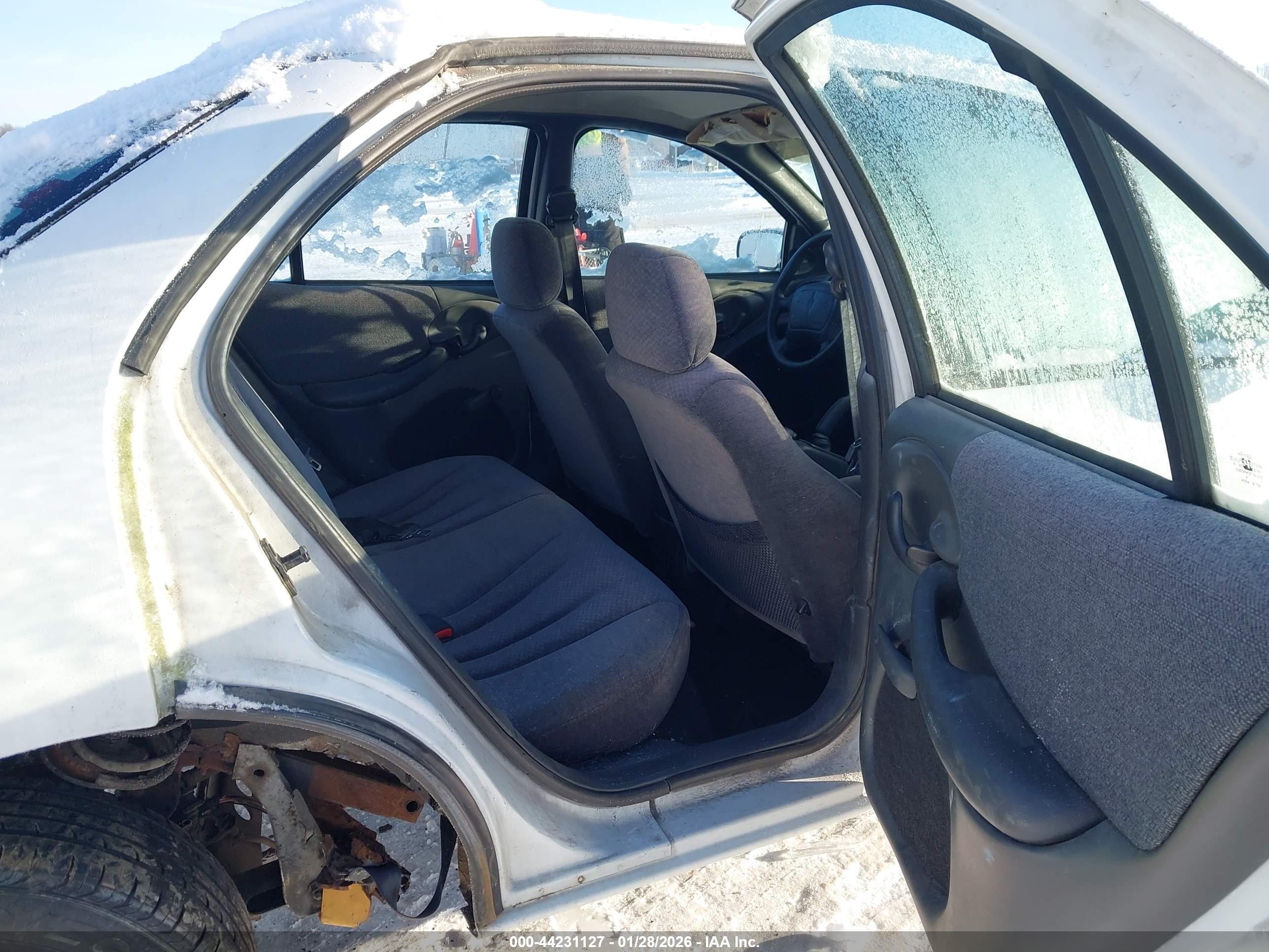 PONTIAC SUNFIRE image 8