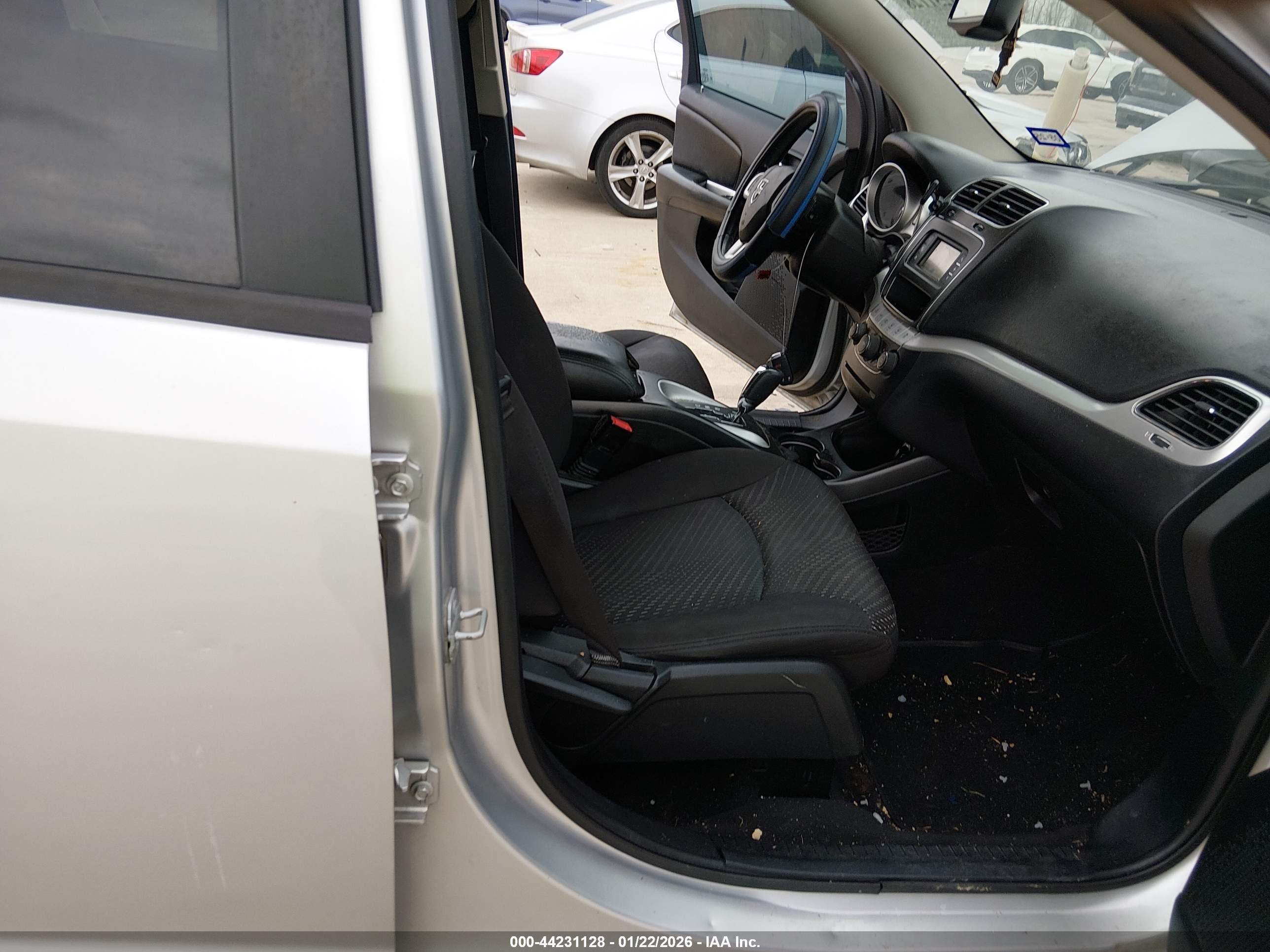 DODGE JOURNEY image 5