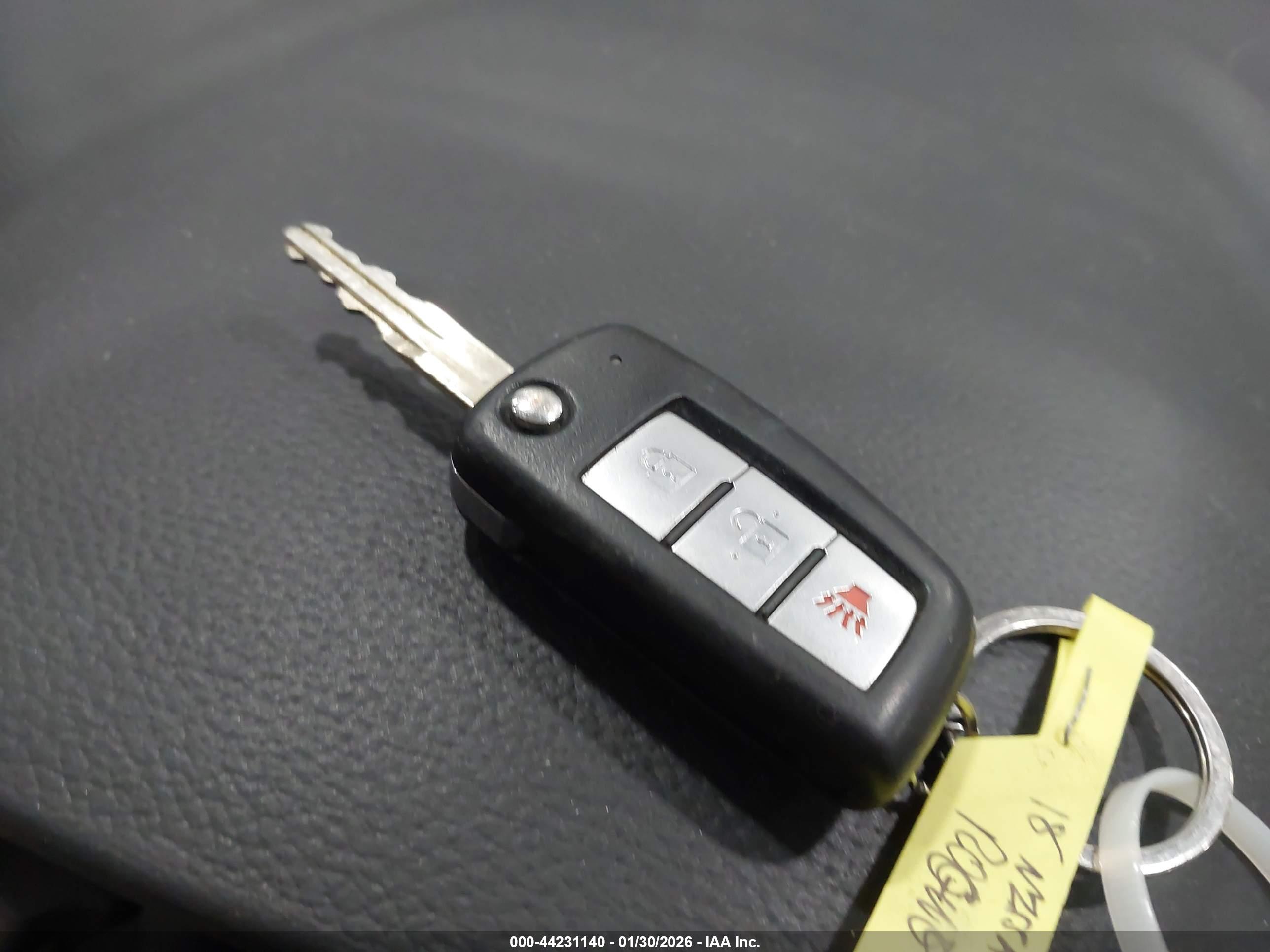 NISSAN ROGUE image 11