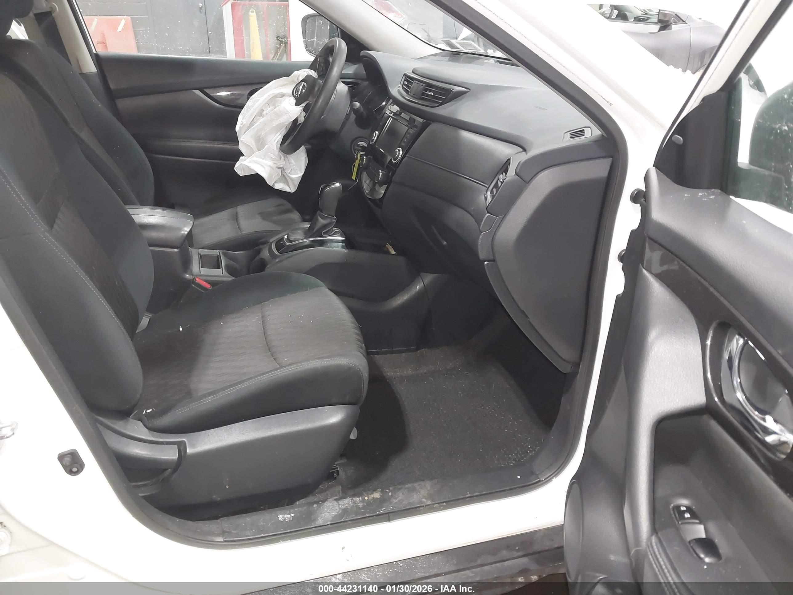 NISSAN ROGUE image 5