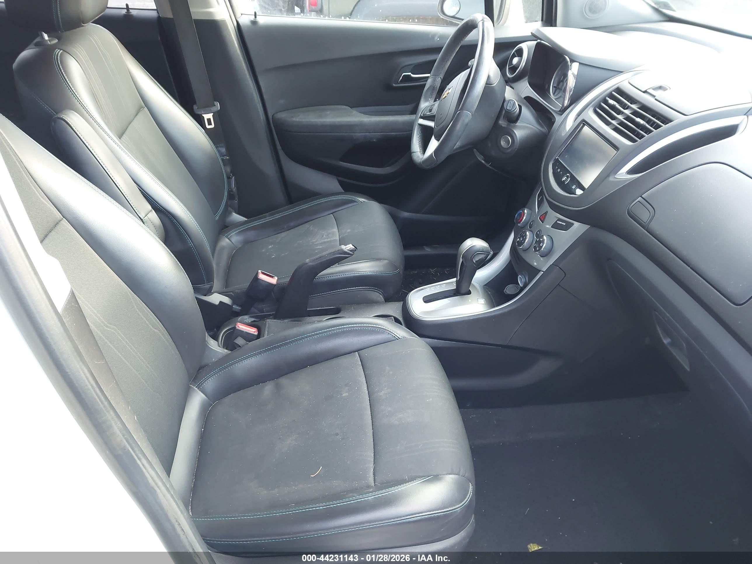 CHEVROLET TRAX image 5