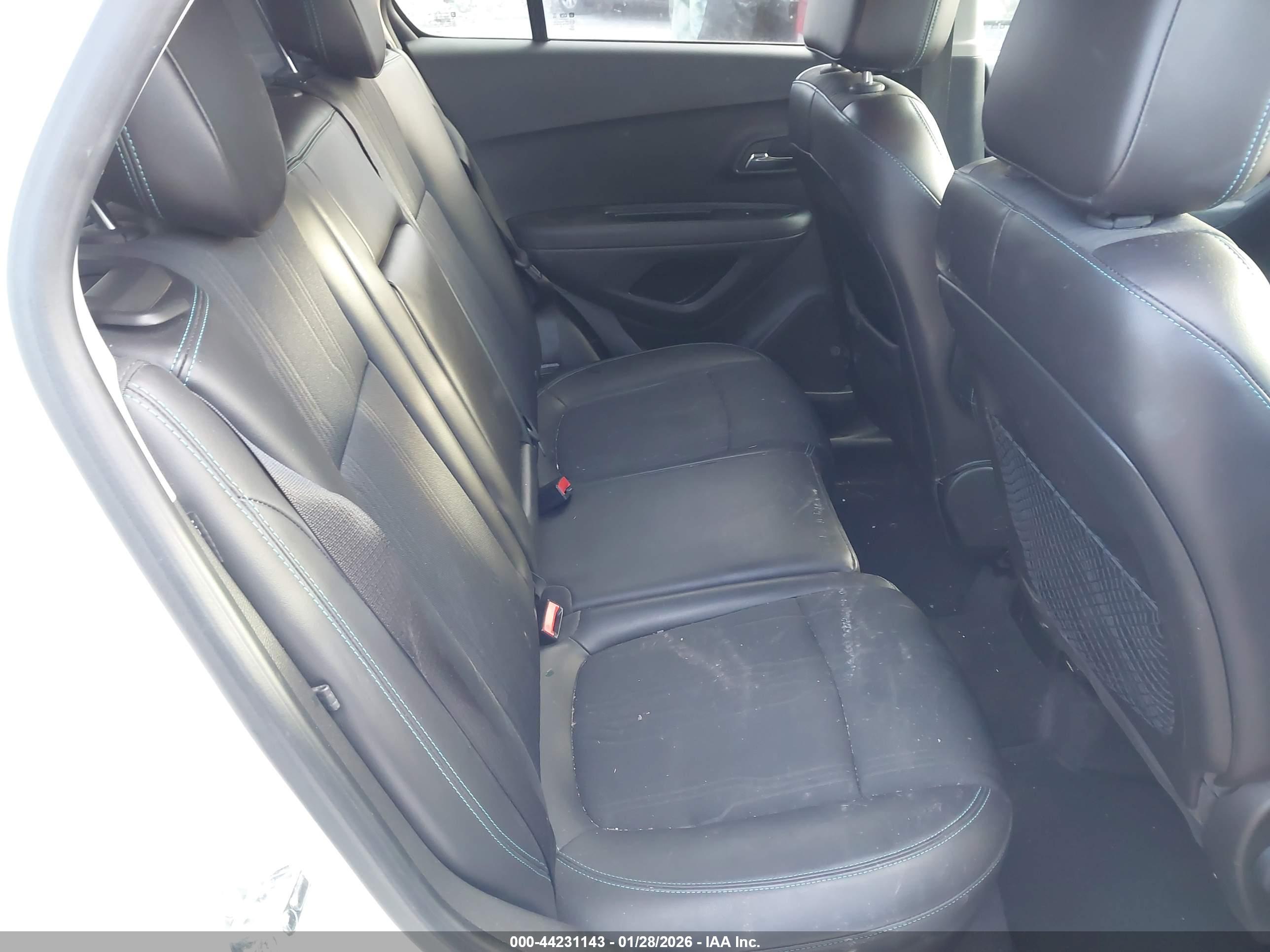 CHEVROLET TRAX image 8