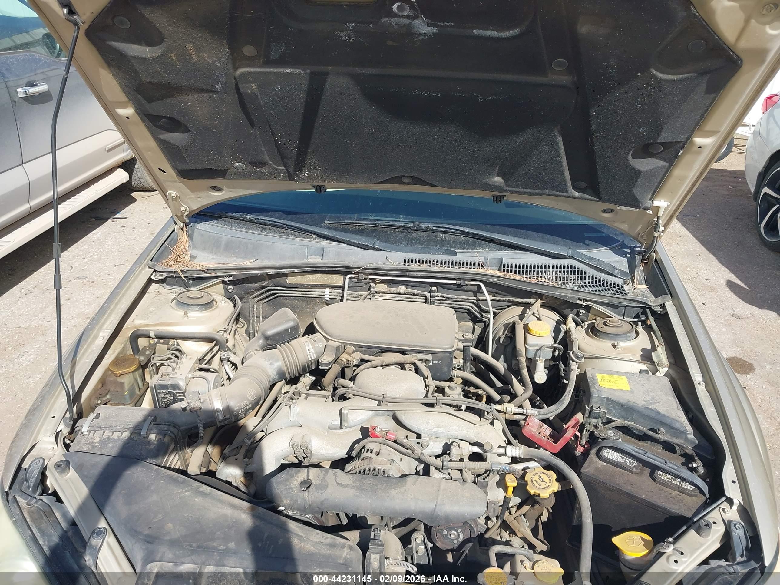 SUBARU OUTBACK image 10