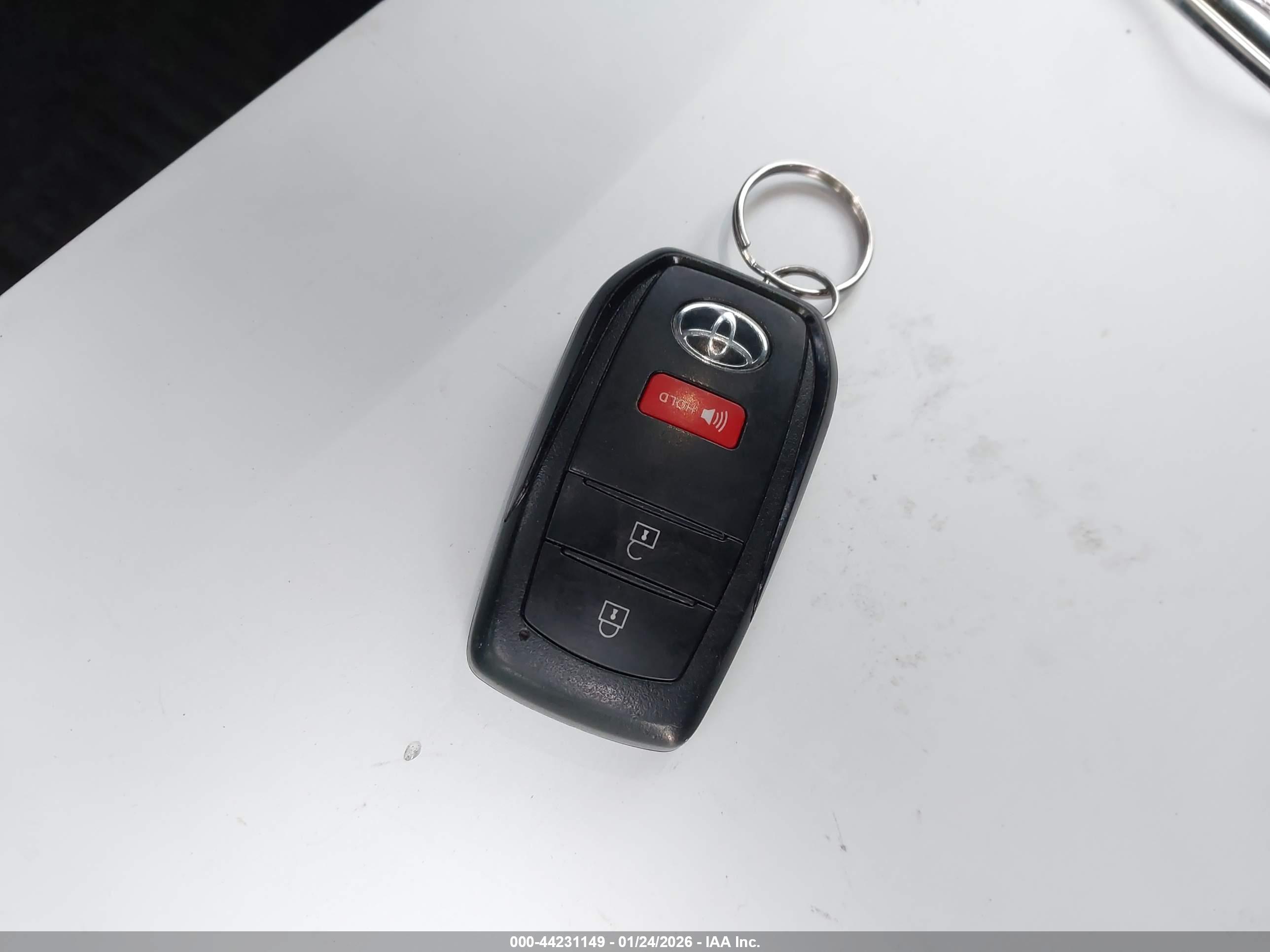 TOYOTA COROLLA image 11