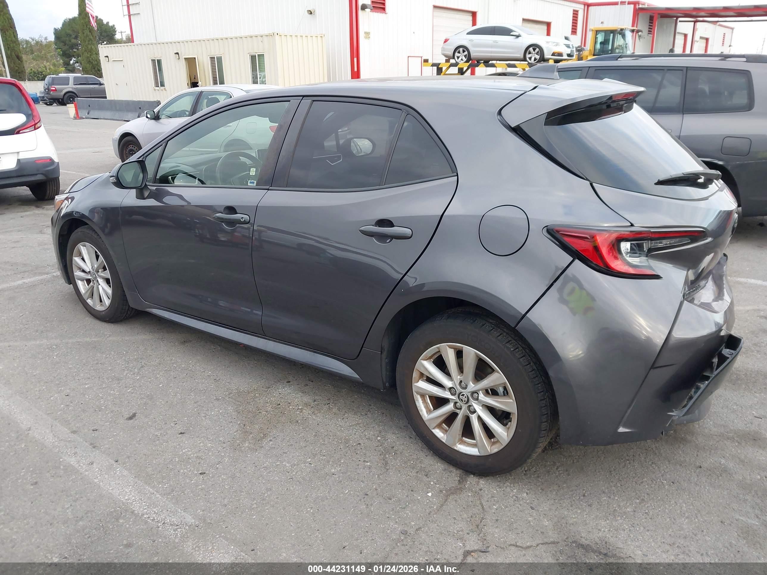 TOYOTA COROLLA image 3