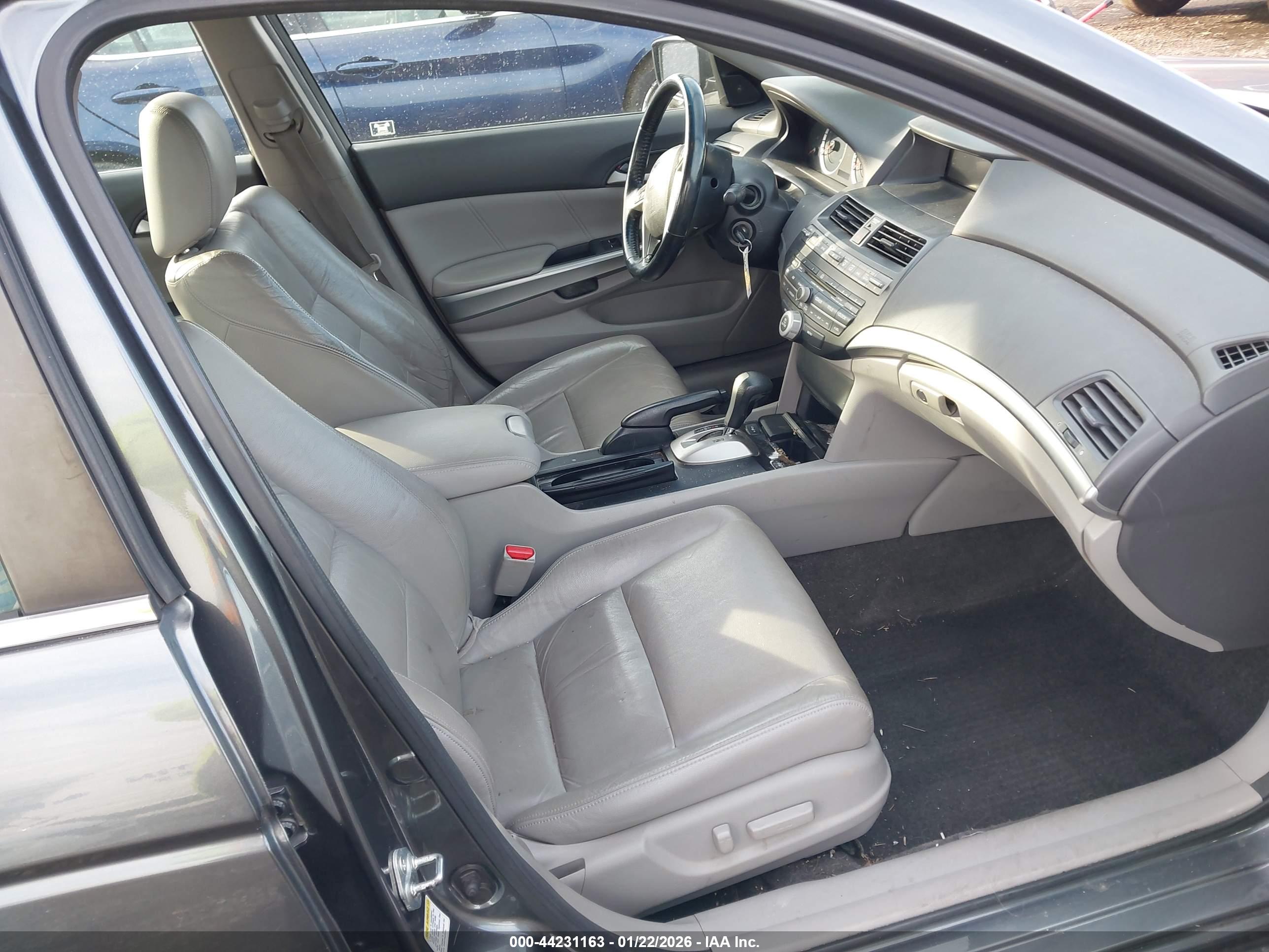 HONDA ACCORD image 5