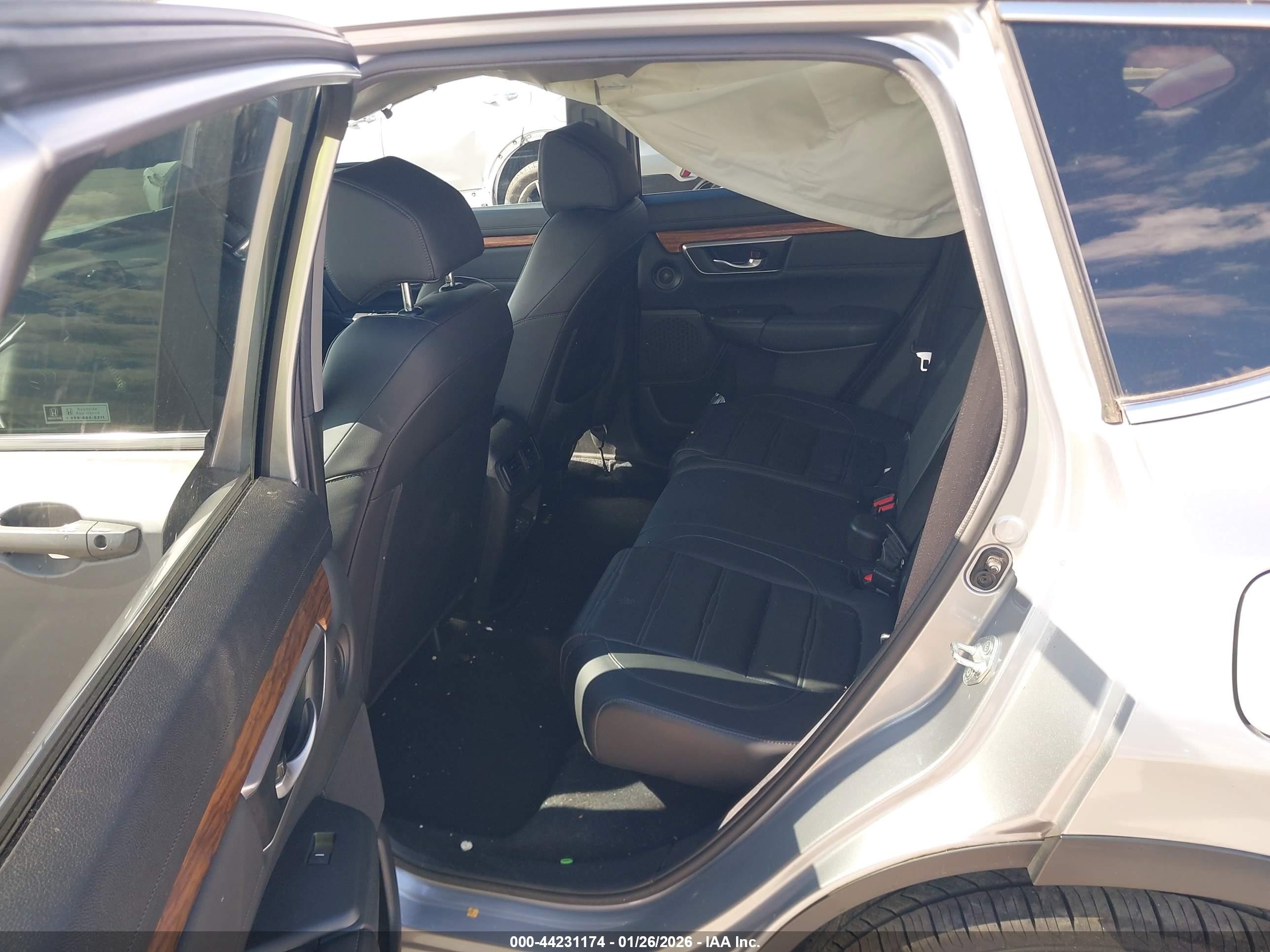 HONDA CR-V image 8