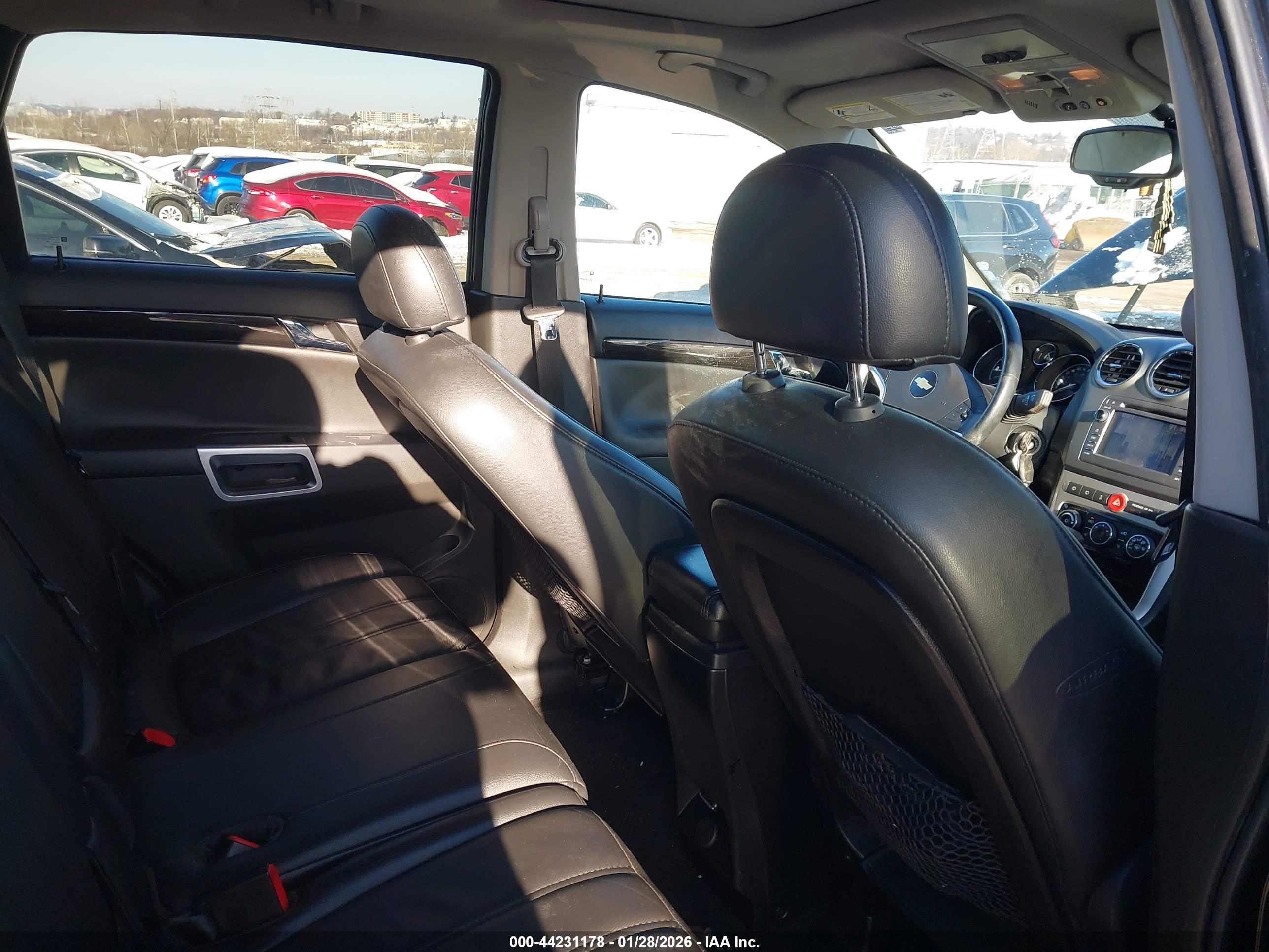 CHEVROLET CAPTIVA image 8