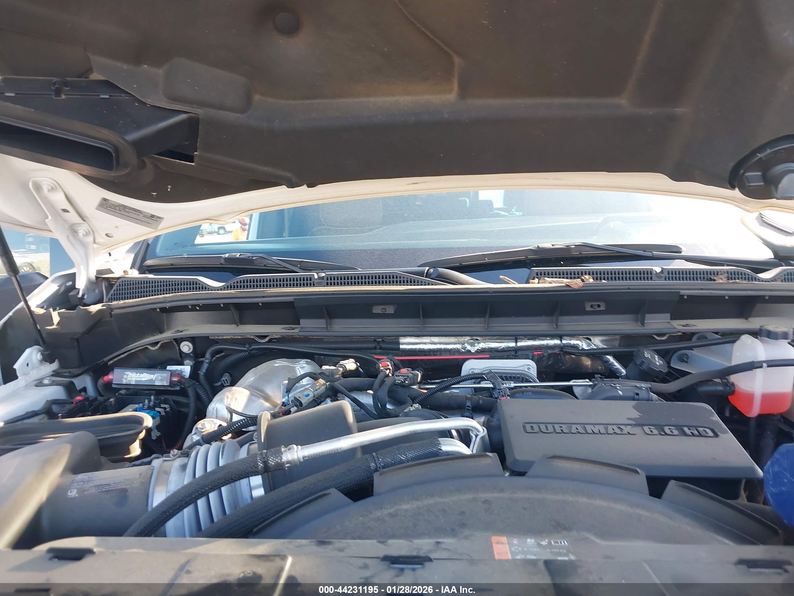 GMC SIERRA image 10