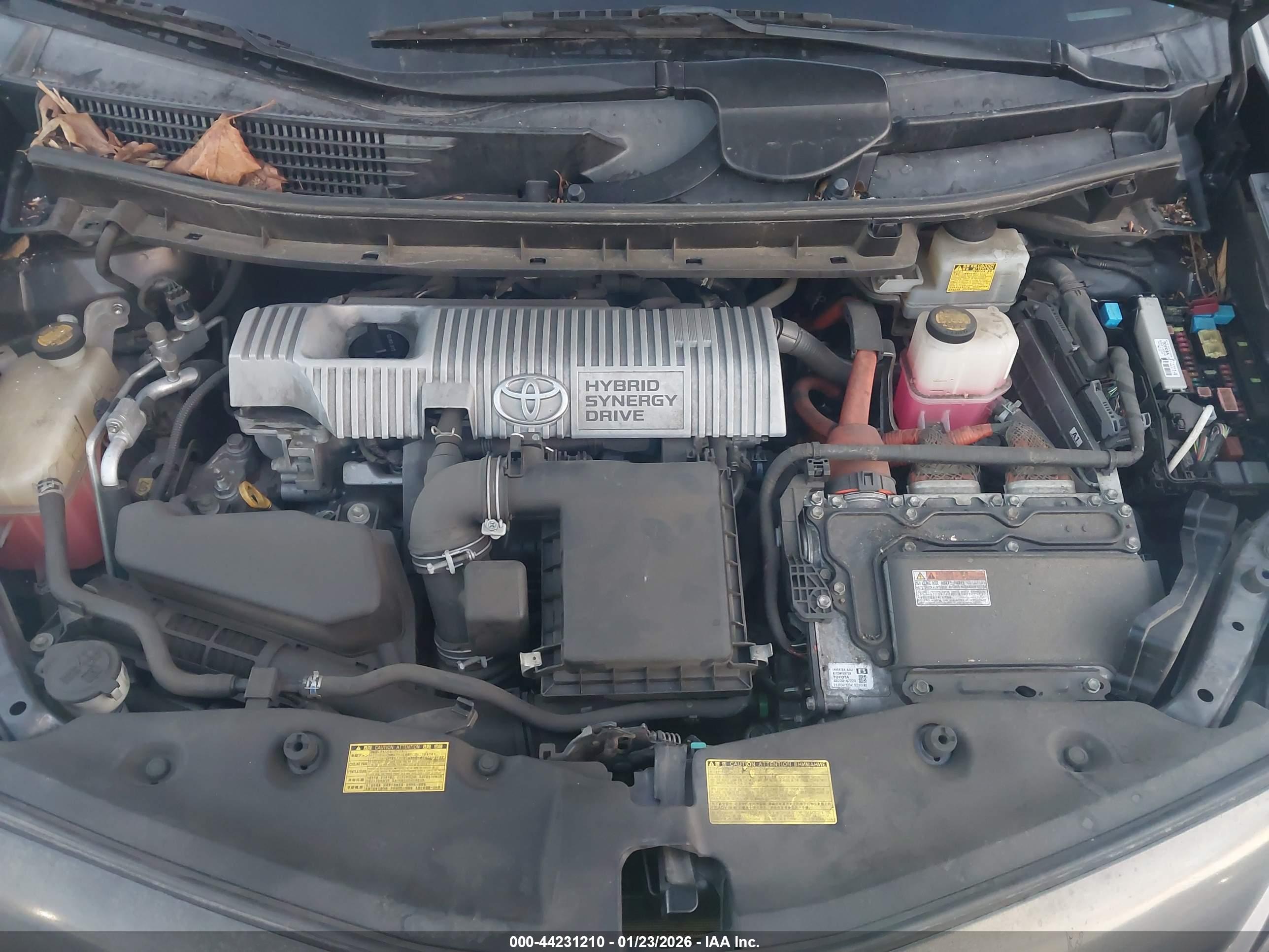 TOYOTA PRIUS image 10