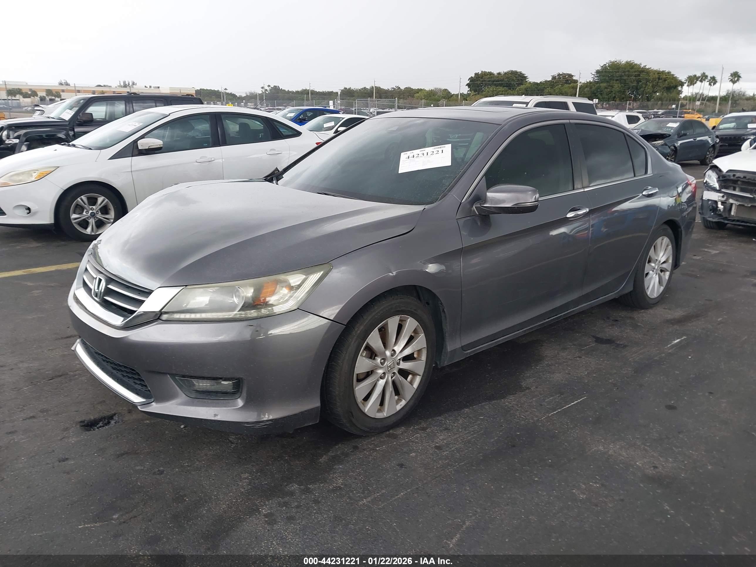 HONDA ACCORD image 2