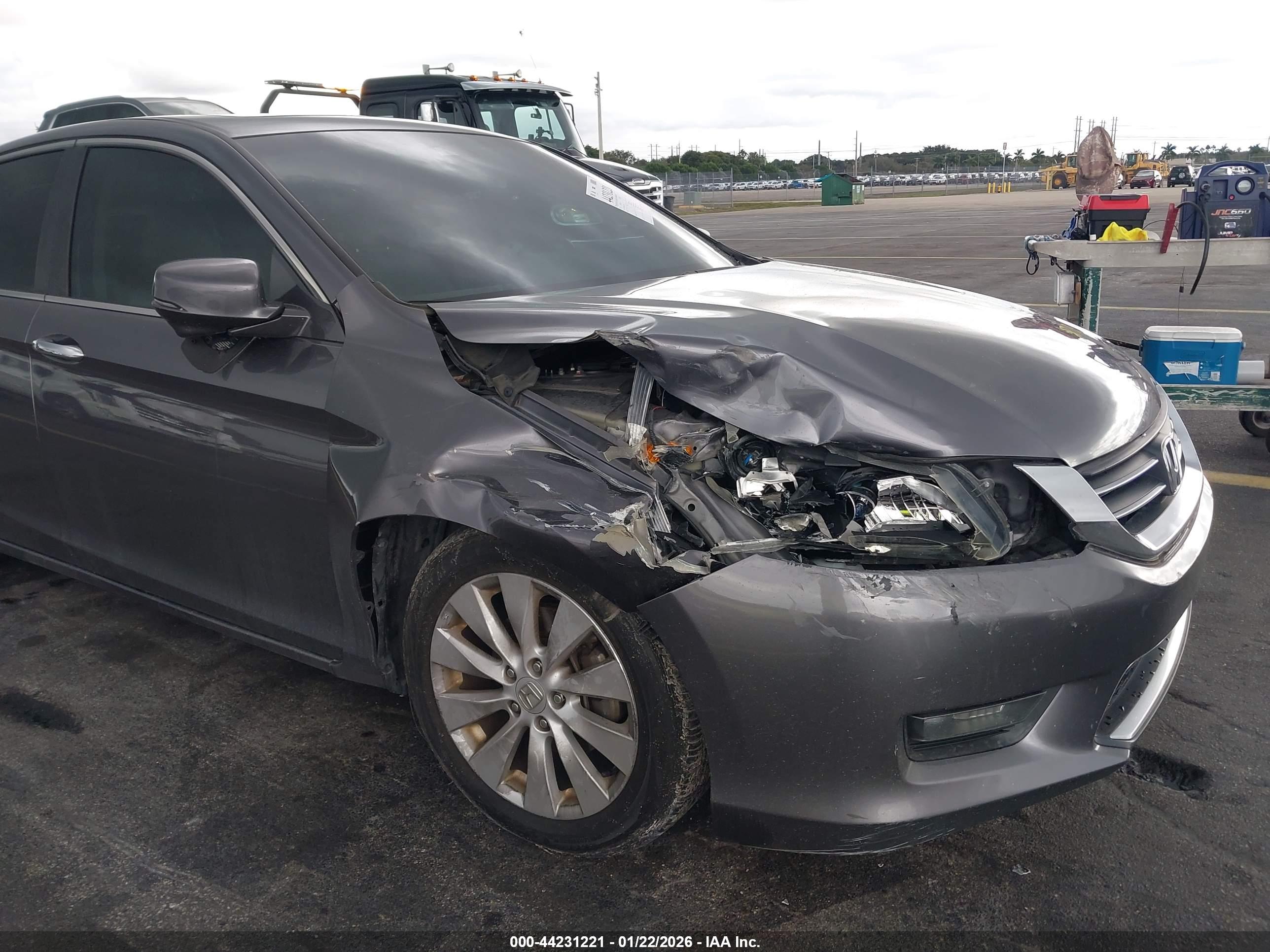 HONDA ACCORD image 6