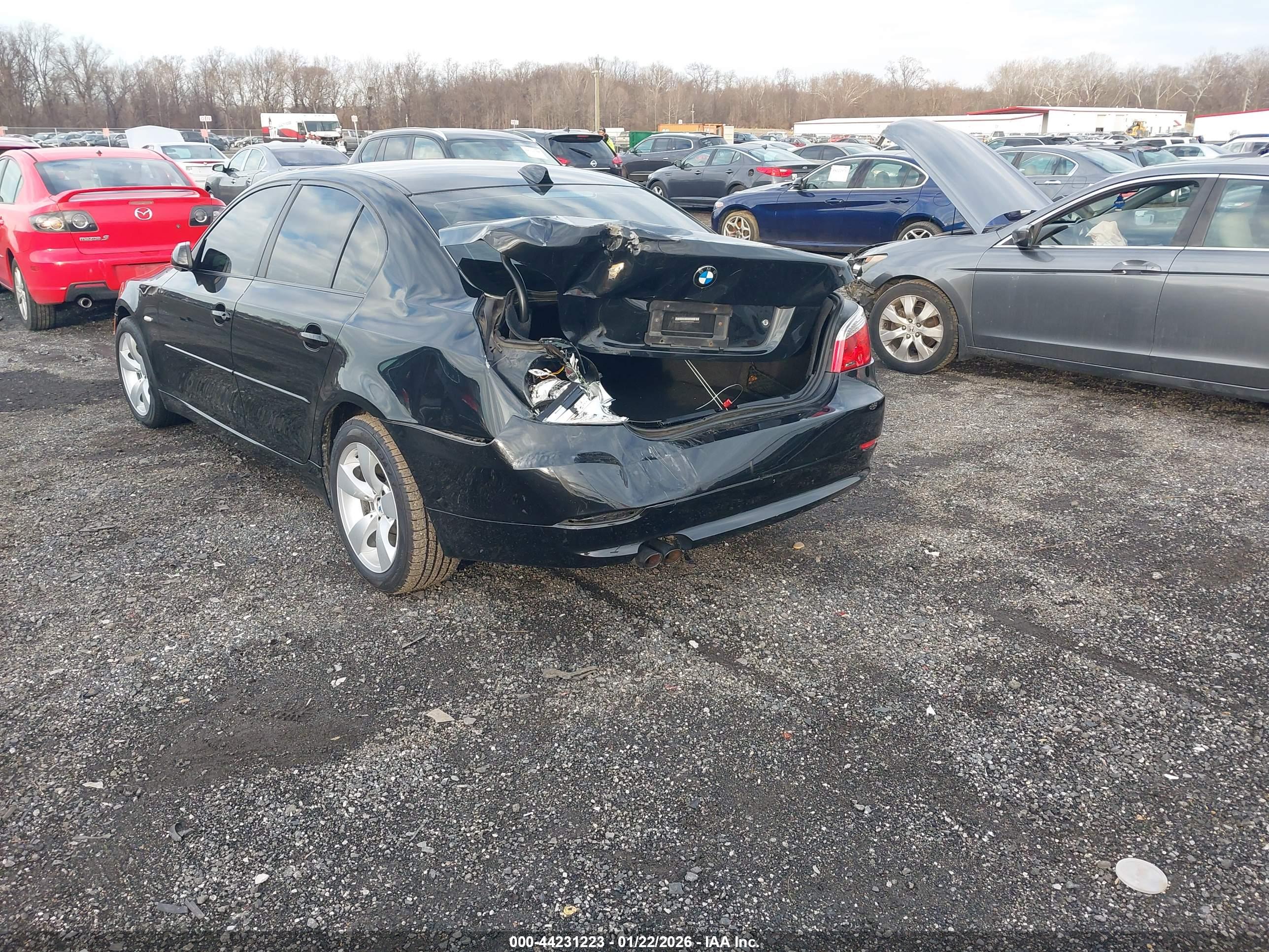 BMW 528I image 3