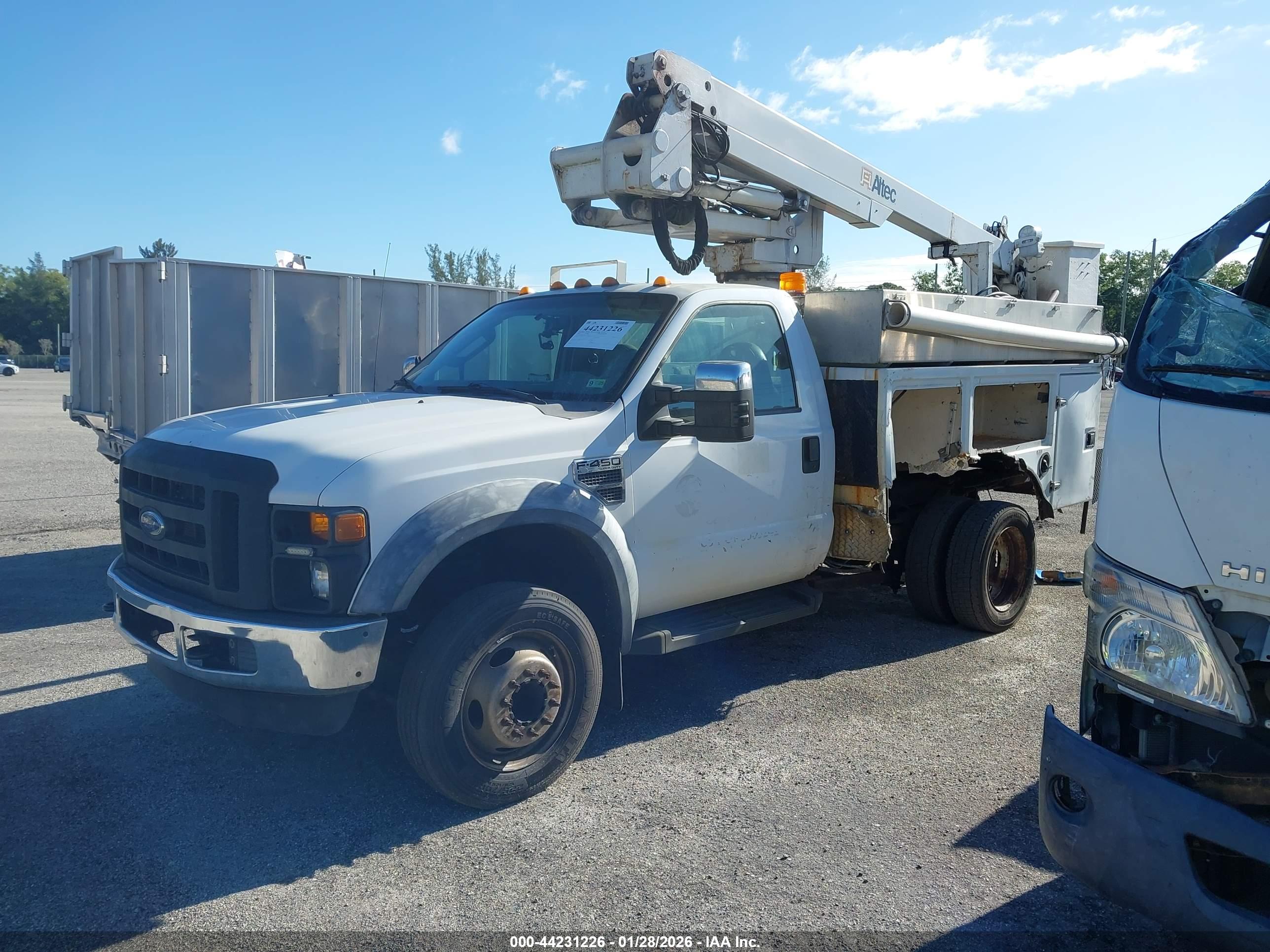 FORD F-450 image 2