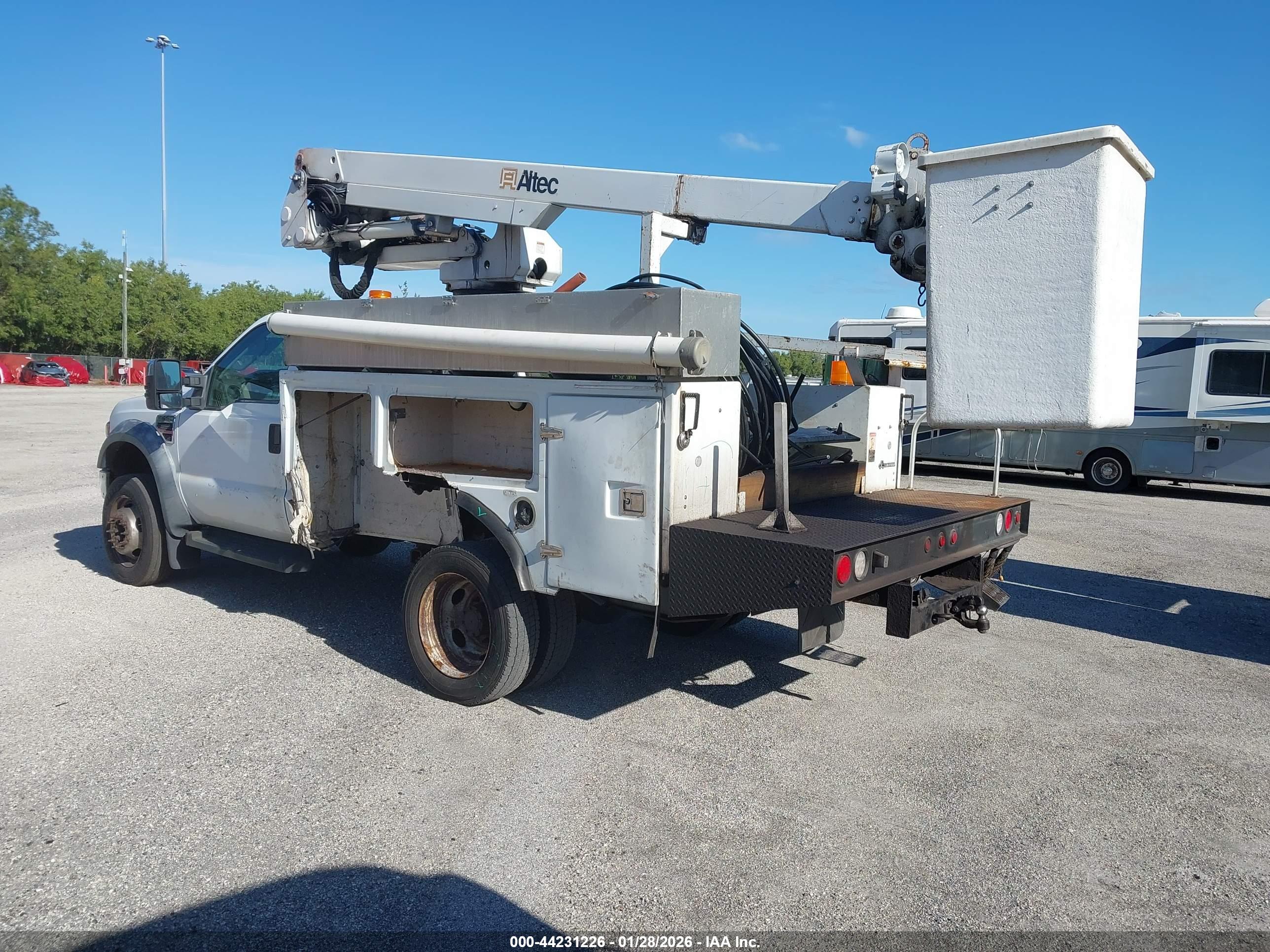 FORD F-450 image 3