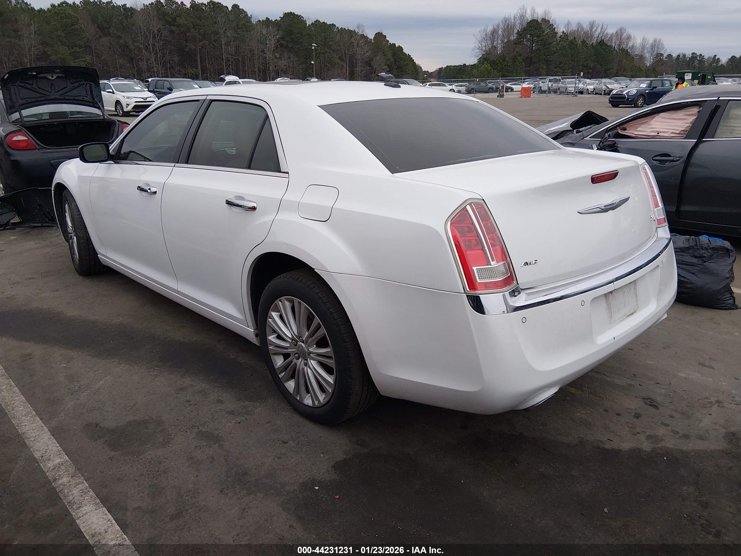 CHRYSLER 300C image 3